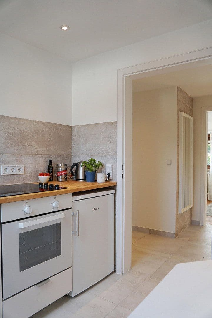 Prenájom bytu 3-izbový 96 m², Bahnhofstraße 29, Neckargemünd, Bádensko-Wurttembersko Prenájom bytu 3-izbový 96 m², Bahnhofstraße 29, Neckargemünd, Bádensko-Wurttembersko