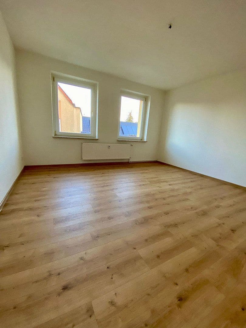 Prenájom bytu 4-izbový 76 m², Ernst-Thälmann-Straße 50, Sandersdorf-Brehna, Sasko-Anhaltsko Prenájom bytu 4-izbový 76 m², Ernst-Thälmann-Straße 50, Sandersdorf-Brehna, Sasko-Anhaltsko