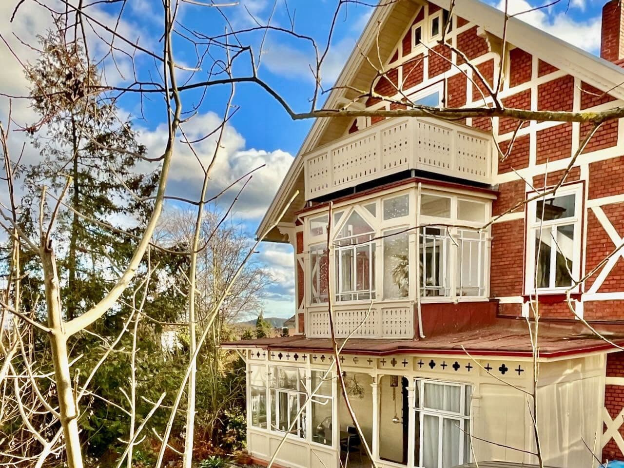 Predaj domu 370 m², pozemek 1.221 m², Bad Sachsa, Dolné Sasko Predaj domu 370 m², pozemek 1.221 m², Bad Sachsa, Dolné Sasko