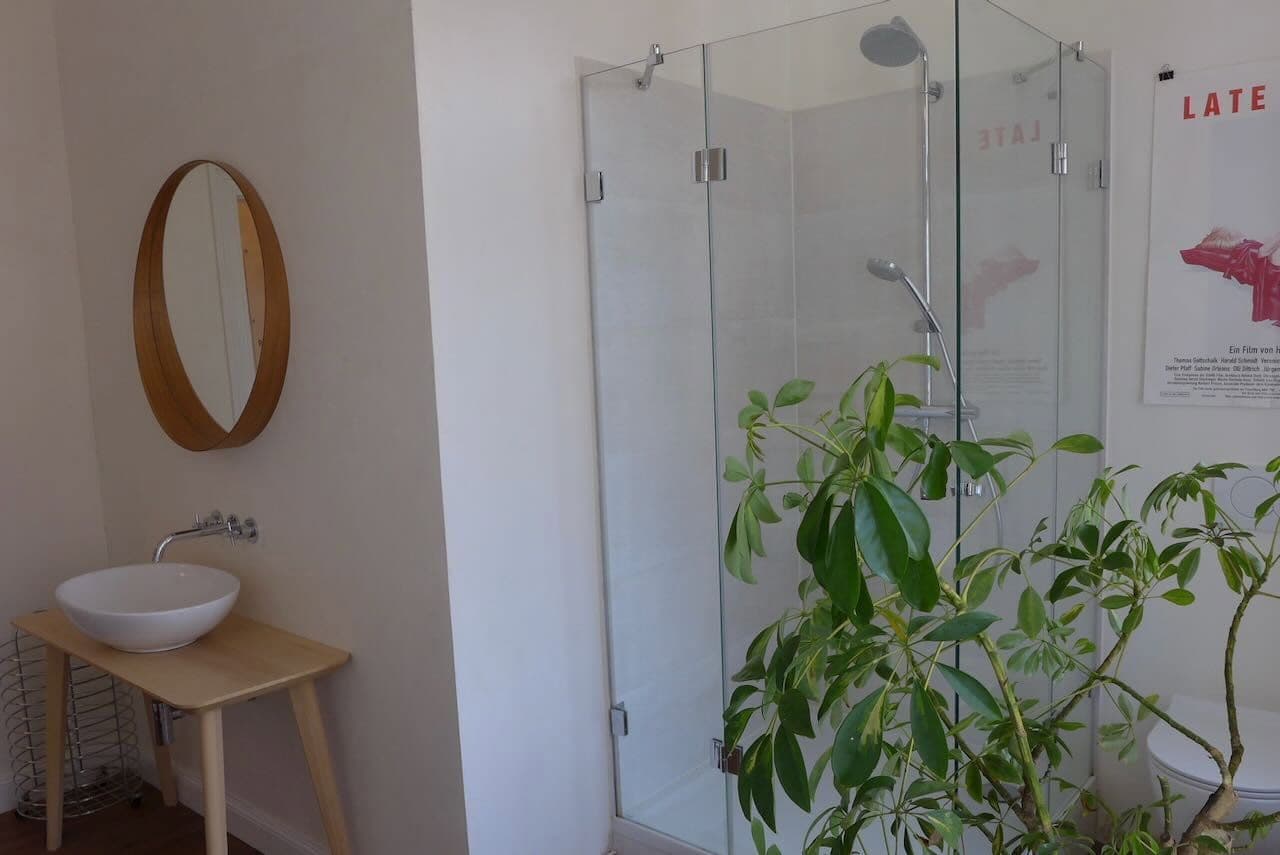 Predaj domu 370 m², pozemek 1.221 m², Bad Sachsa, Dolné Sasko Predaj domu 370 m², pozemek 1.221 m², Bad Sachsa, Dolné Sasko