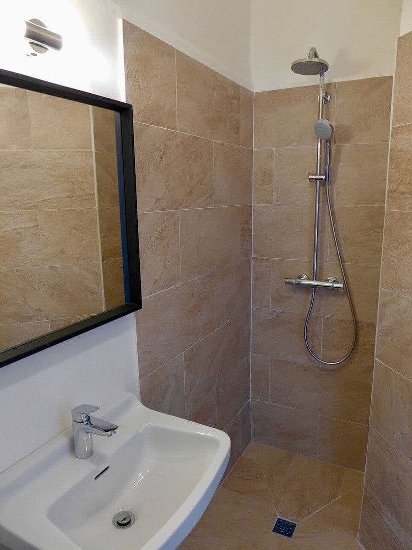 Predaj domu 370 m², pozemek 1.221 m², Bad Sachsa, Dolné Sasko Predaj domu 370 m², pozemek 1.221 m², Bad Sachsa, Dolné Sasko