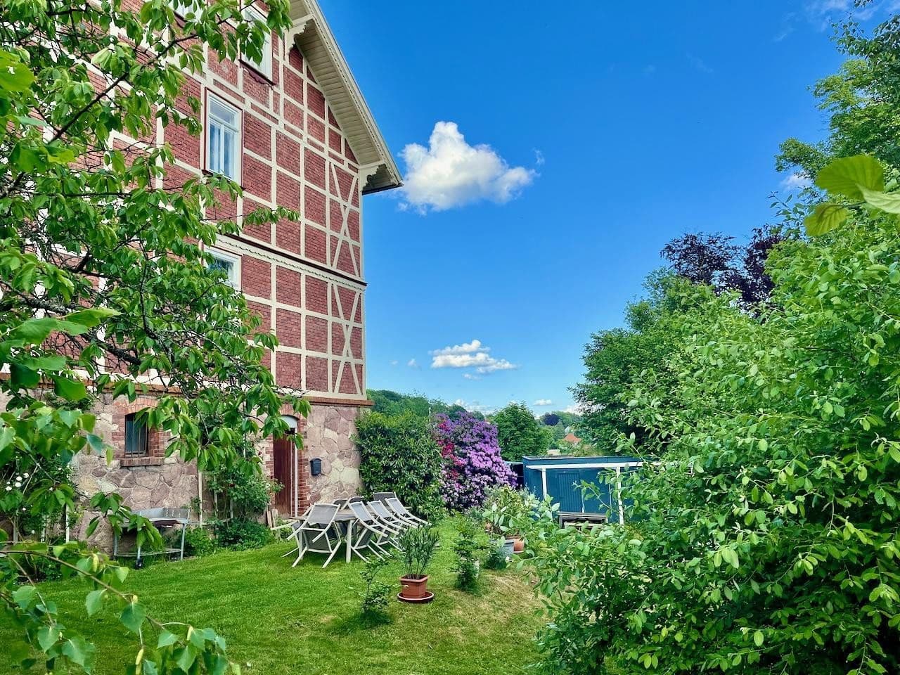 Predaj domu 370 m², pozemek 1.221 m², Bad Sachsa, Dolné Sasko Predaj domu 370 m², pozemek 1.221 m², Bad Sachsa, Dolné Sasko