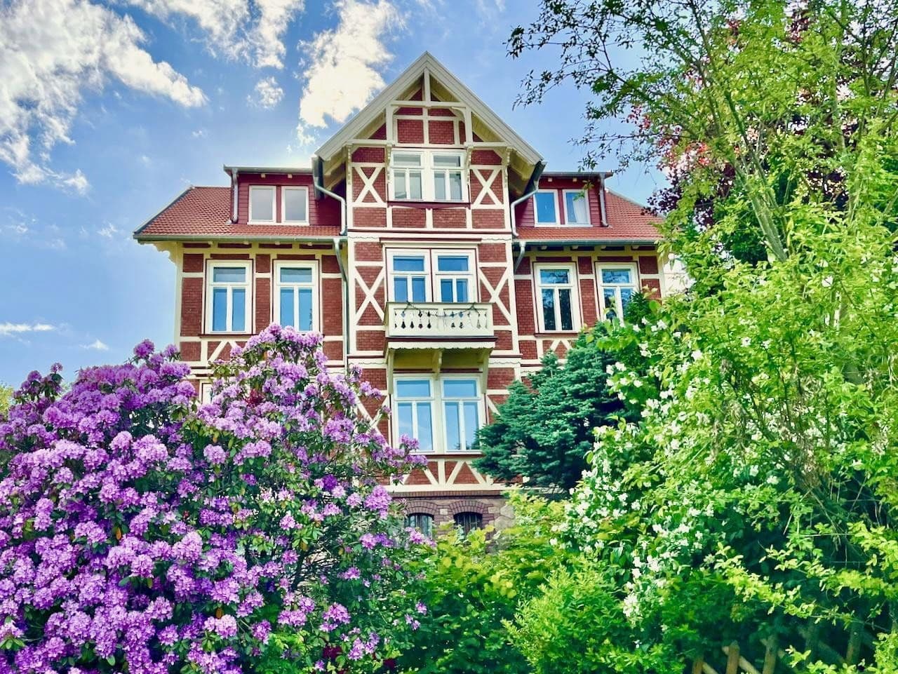 Predaj domu 370 m², pozemek 1.221 m², Bad Sachsa, Dolné Sasko Predaj domu 370 m², pozemek 1.221 m², Bad Sachsa, Dolné Sasko