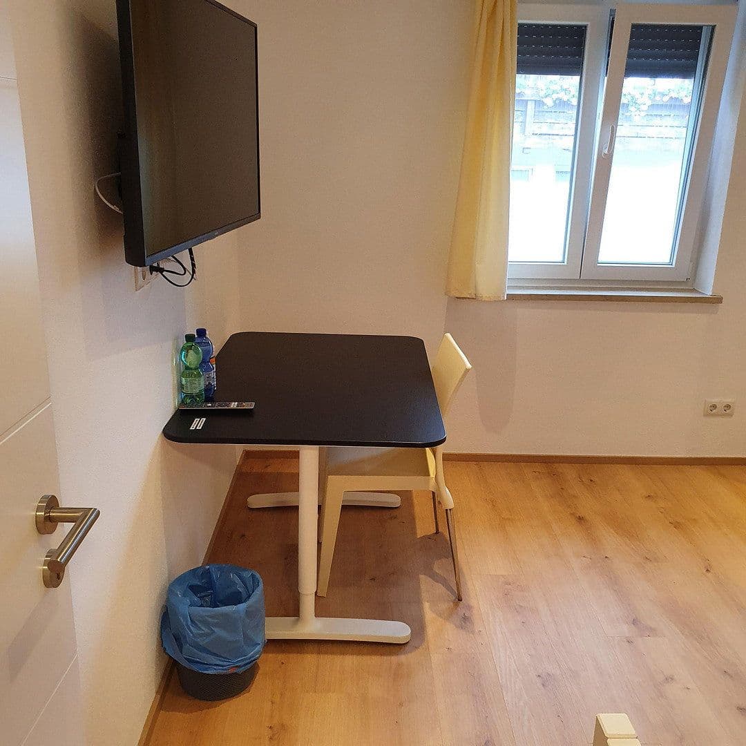 Prenájom bytu 15 m², Rosenheim, Bavorsko Prenájom bytu 15 m², Rosenheim, Bavorsko