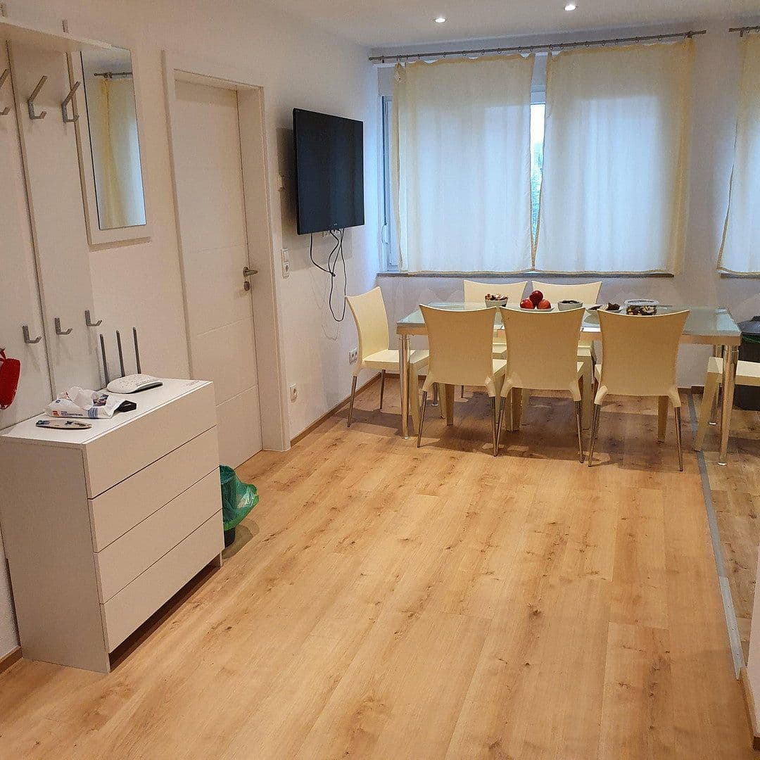 Prenájom bytu 15 m², Rosenheim, Bavorsko Prenájom bytu 15 m², Rosenheim, Bavorsko