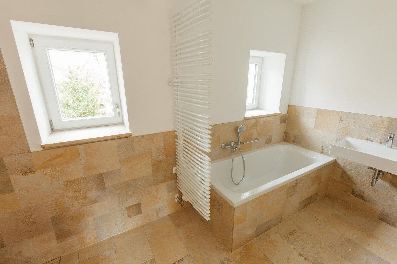 Prenájom bytu 2-izbový 95 m², Rosenstraße 5, Großhesselohe, Bavorsko Prenájom bytu 2-izbový 95 m², Rosenstraße 5, Großhesselohe, Bavorsko