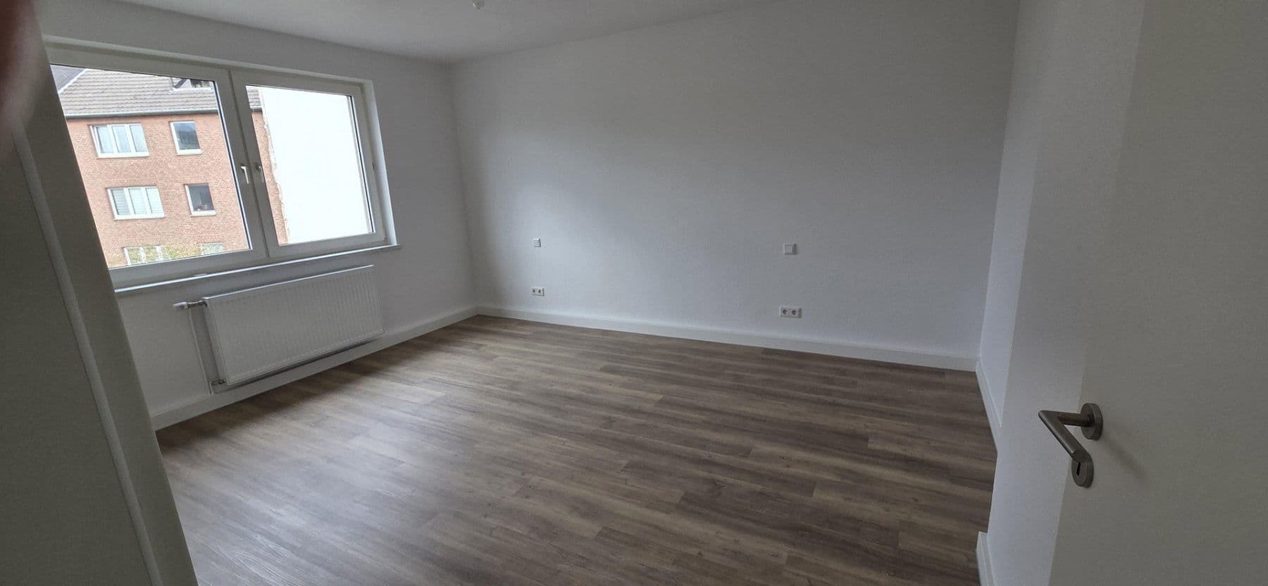 Prenájom bytu 3-izbový 78 m², Nordstr. 95, Krefeld, Severné Porýnie - Westfálsko Prenájom bytu 3-izbový 78 m², Nordstr. 95, Krefeld, Severné Porýnie - Westfálsko