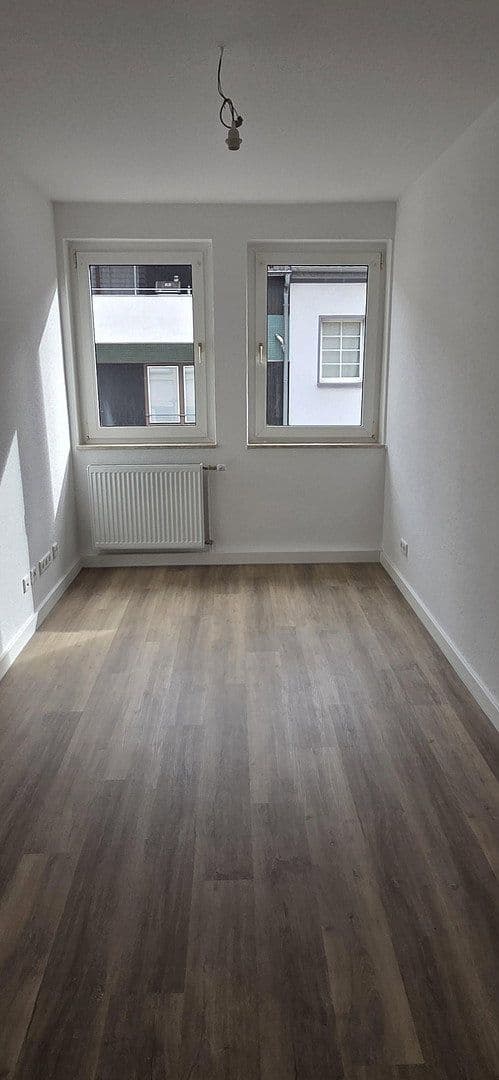 Prenájom bytu 3-izbový 78 m², Nordstr. 95, Krefeld, Severné Porýnie - Westfálsko Prenájom bytu 3-izbový 78 m², Nordstr. 95, Krefeld, Severné Porýnie - Westfálsko