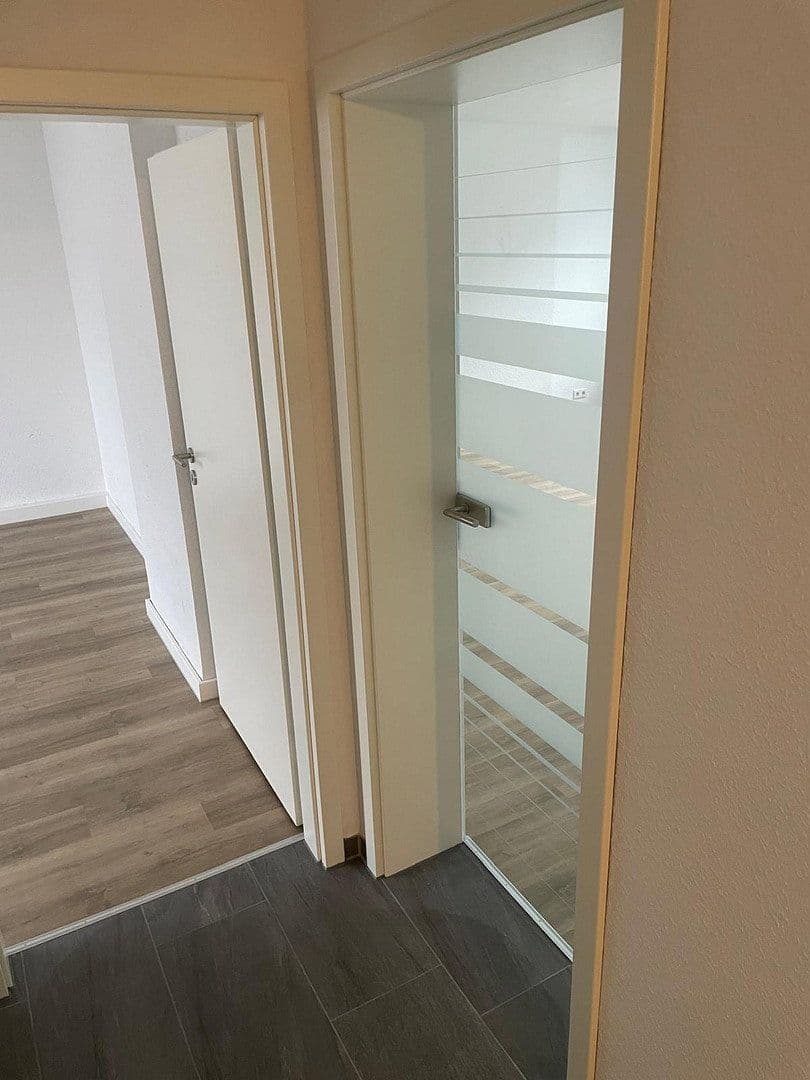 Prenájom bytu 3-izbový 78 m², Nordstr. 95, Krefeld, Severné Porýnie - Westfálsko Prenájom bytu 3-izbový 78 m², Nordstr. 95, Krefeld, Severné Porýnie - Westfálsko