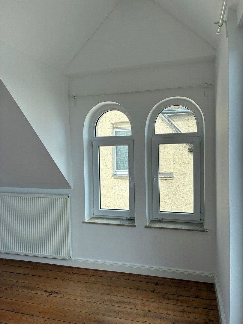 Prenájom domu 190 m², pozemek 320 m², Aktienstraße 14, Andernach, Porýnie-Falcko Prenájom domu 190 m², pozemek 320 m², Aktienstraße 14, Andernach, Porýnie-Falcko