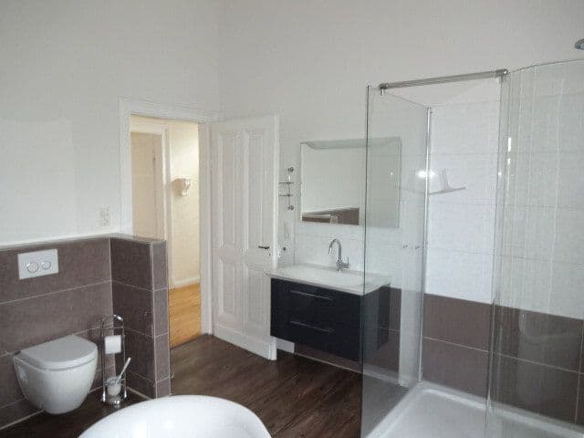Prenájom domu 190 m², pozemek 320 m², Aktienstraße 14, Andernach, Porýnie-Falcko Prenájom domu 190 m², pozemek 320 m², Aktienstraße 14, Andernach, Porýnie-Falcko
