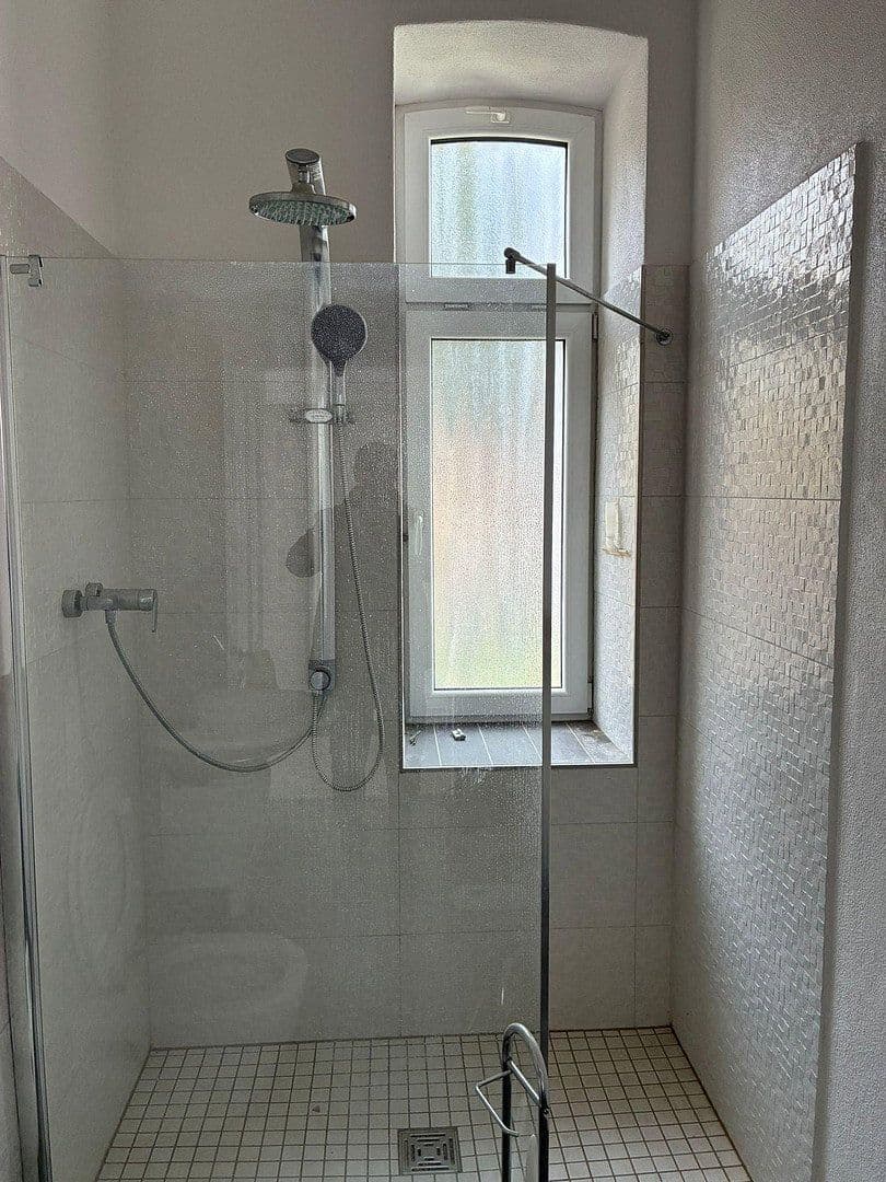 Prenájom domu 190 m², pozemek 320 m², Aktienstraße 14, Andernach, Porýnie-Falcko Prenájom domu 190 m², pozemek 320 m², Aktienstraße 14, Andernach, Porýnie-Falcko