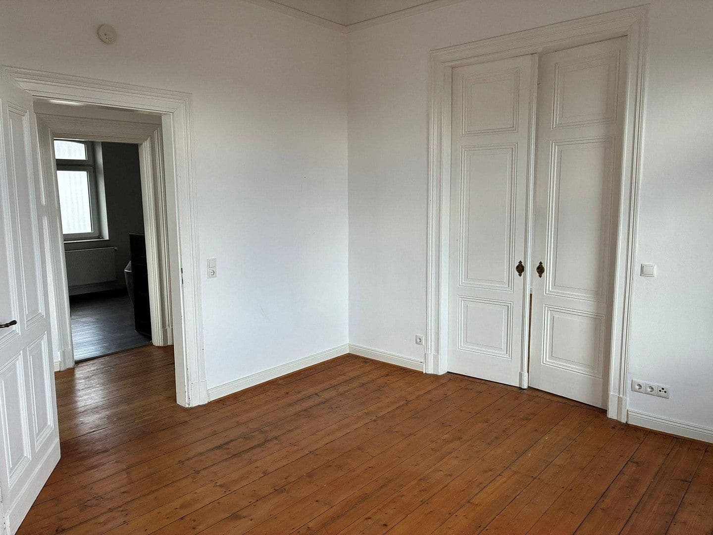 Prenájom domu 190 m², pozemek 320 m², Aktienstraße 14, Andernach, Porýnie-Falcko Prenájom domu 190 m², pozemek 320 m², Aktienstraße 14, Andernach, Porýnie-Falcko