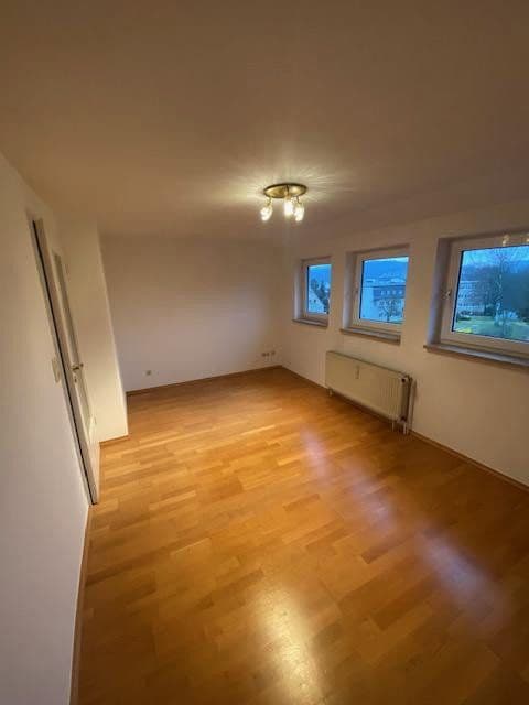 Prenájom bytu 2-izbový 36 m², Straße der Jugend 5, Bad Elster, Sasko Prenájom bytu 2-izbový 36 m², Straße der Jugend 5, Bad Elster, Sasko