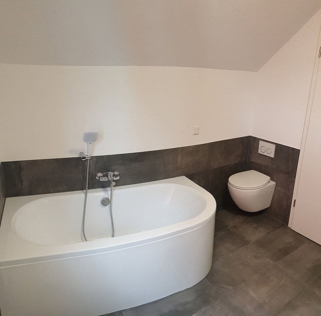 Prenájom bytu 2-izbový 65 m², Herdstr. 14, Villingen-Schwenningen, Bádensko-Wurttembersko Prenájom bytu 2-izbový 65 m², Herdstr. 14, Villingen-Schwenningen, Bádensko-Wurttembersko