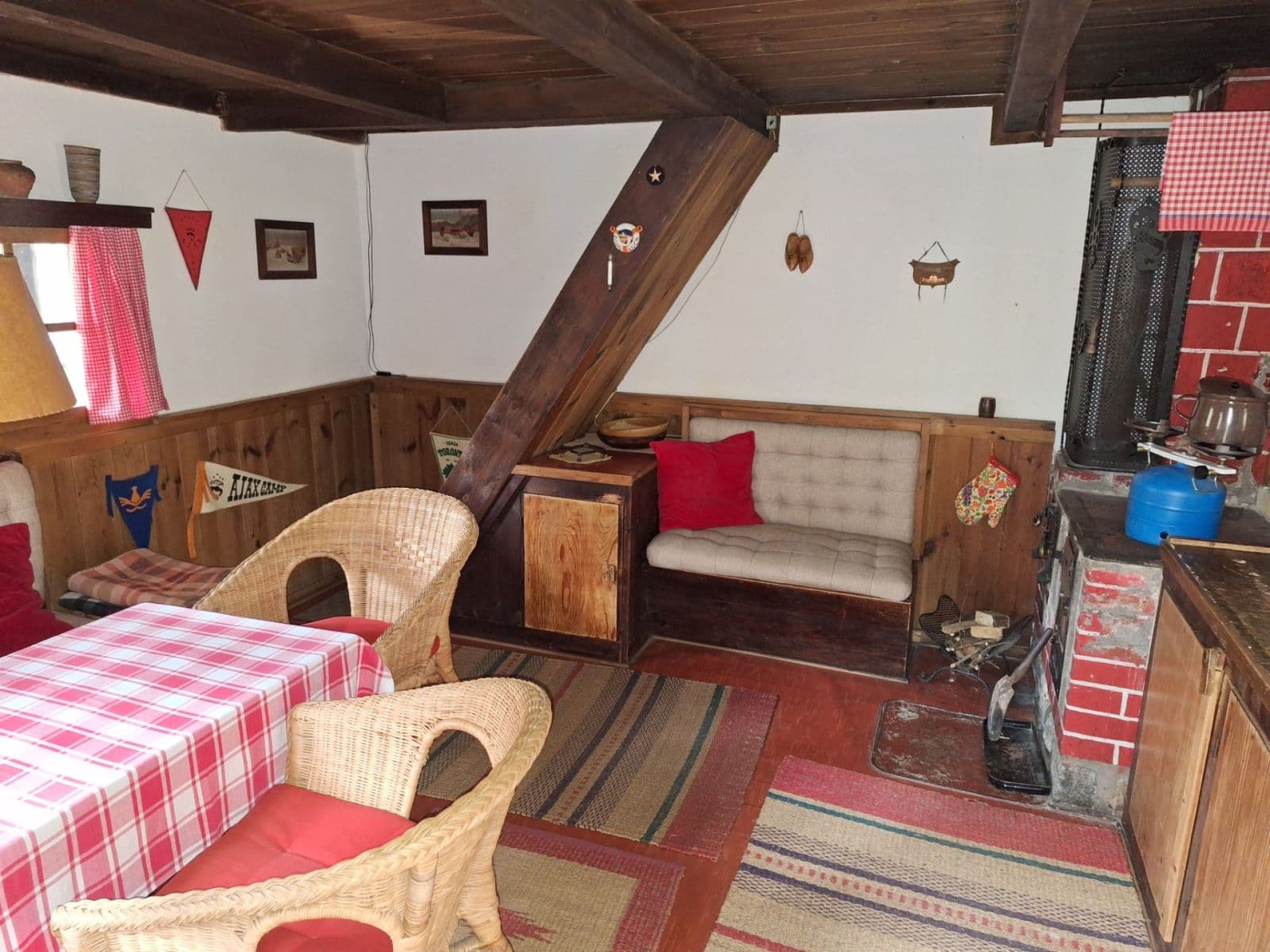Predaj rekreačného objektu 30 m², pozemek 40 m², Kamenný Přívoz, Středočeský kraj Predaj rekreačného objektu 30 m², pozemek 40 m², Kamenný Přívoz, Středočeský kraj