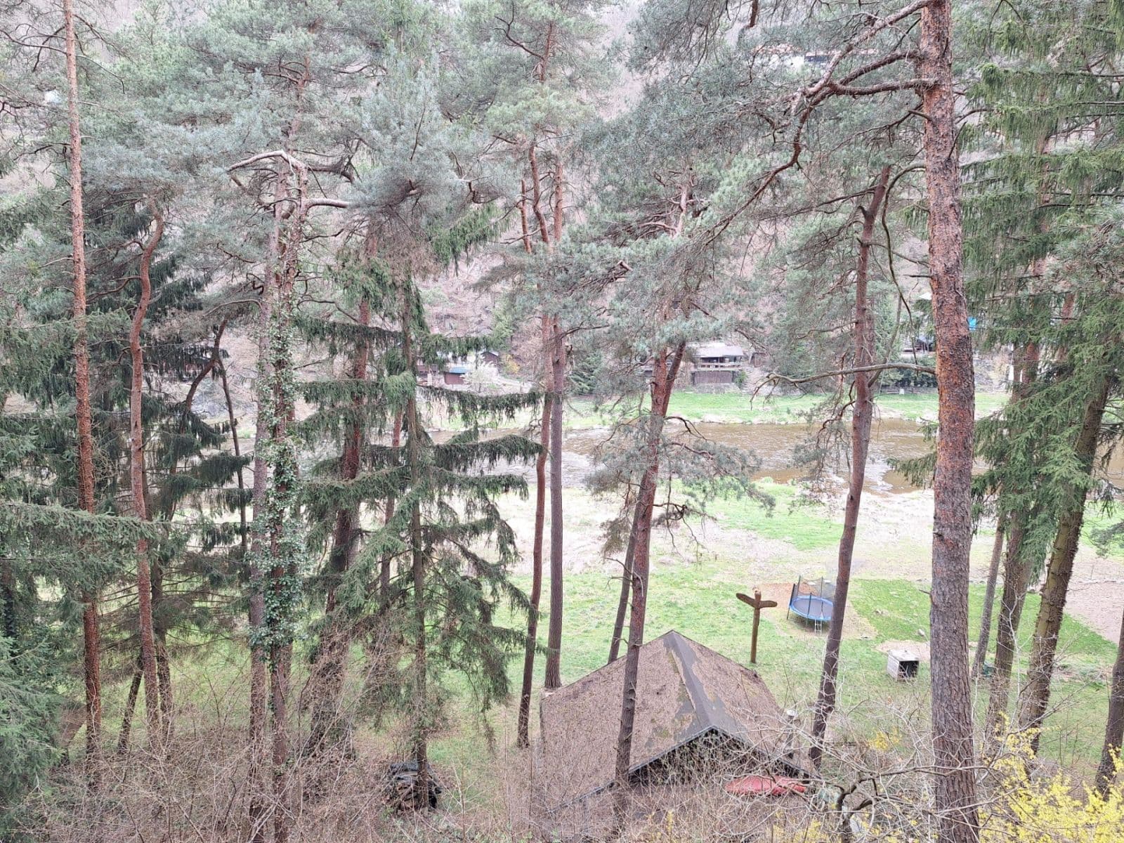 Predaj rekreačného objektu 30 m², pozemek 40 m², Kamenný Přívoz, Středočeský kraj Predaj rekreačného objektu 30 m², pozemek 40 m², Kamenný Přívoz, Středočeský kraj