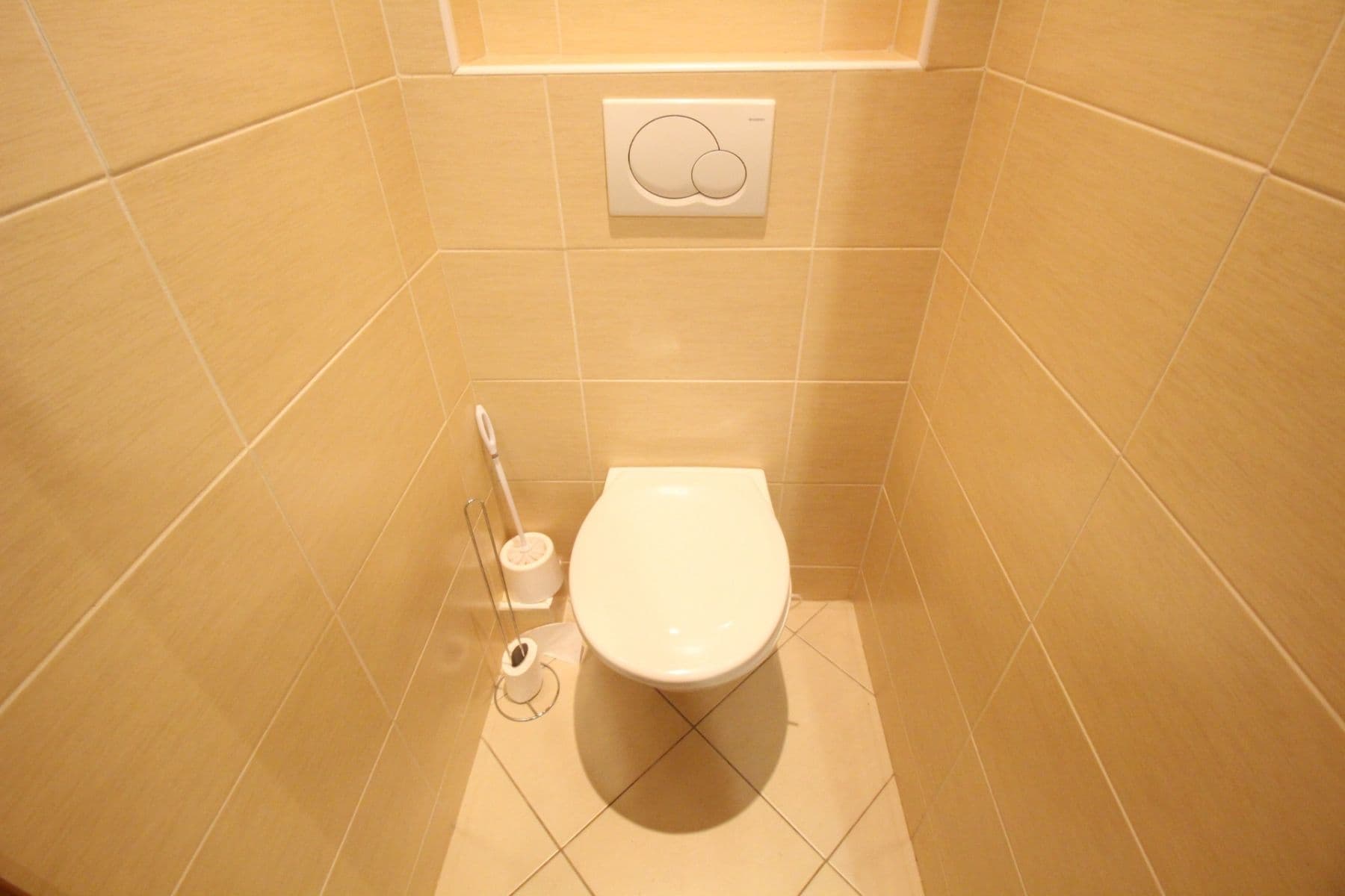 Prenájom bytu 1-izbový 46 m², Na výsledku I, Praha, Praha Prenájom bytu 1-izbový 46 m², Na výsledku I, Praha, Praha