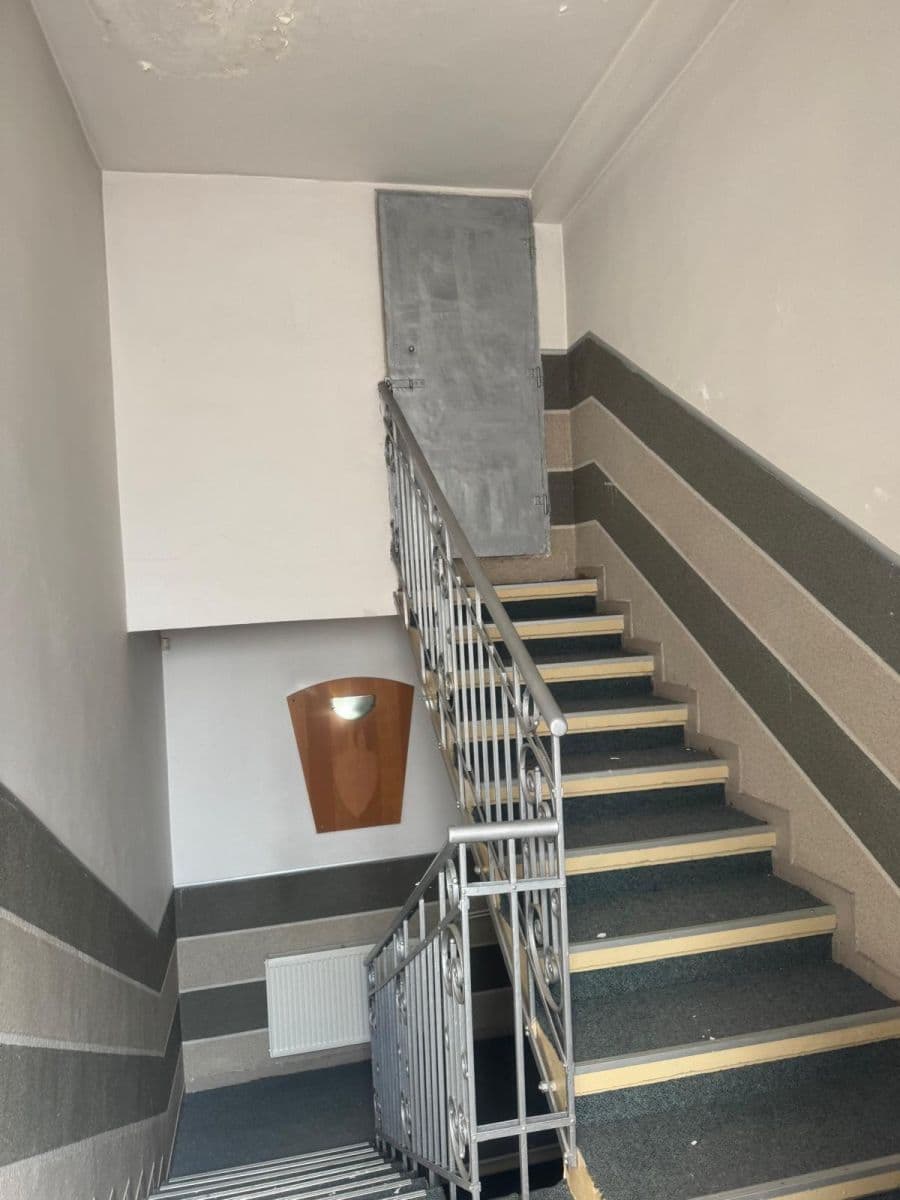 Predaj nebytového priestoru 898 m², Kukuričná, Nové Mesto, Bratislavský kraj Predaj nebytového priestoru 898 m², Kukuričná, Nové Mesto, Bratislavský kraj