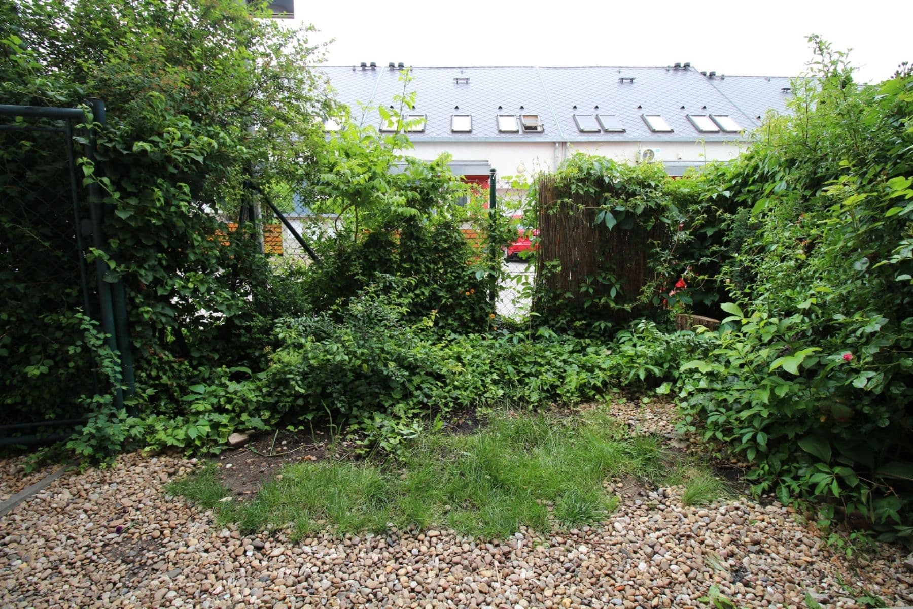 Prenájom bytu 3-izbový 74 m², Pod Nouzovem, Praha, Praha Prenájom bytu 3-izbový 74 m², Pod Nouzovem, Praha, Praha