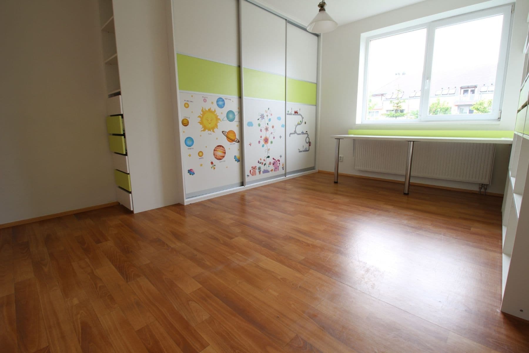 Prenájom bytu 3-izbový 74 m², Pod Nouzovem, Praha, Praha Prenájom bytu 3-izbový 74 m², Pod Nouzovem, Praha, Praha