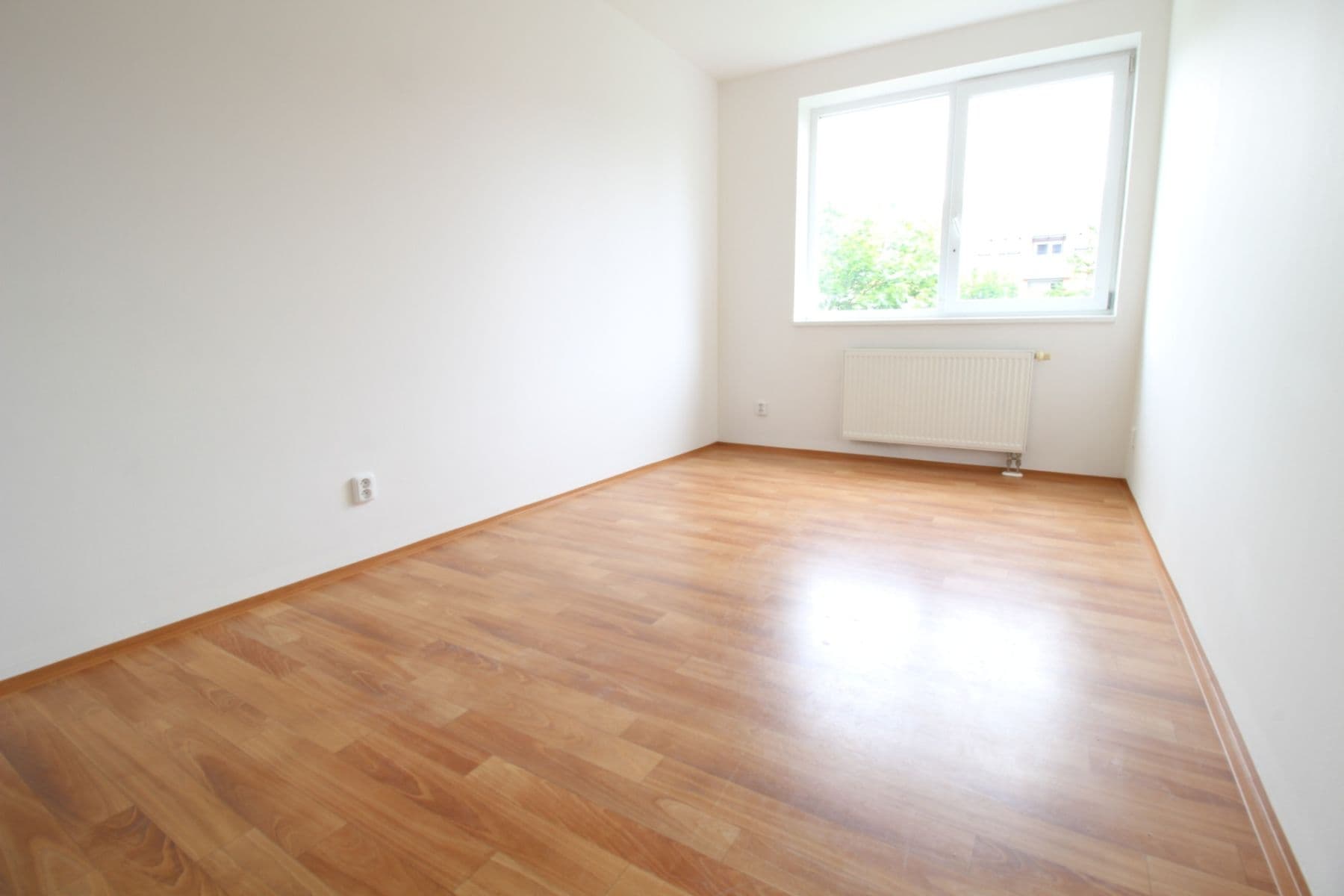 Prenájom bytu 3-izbový 74 m², Pod Nouzovem, Praha, Praha Prenájom bytu 3-izbový 74 m², Pod Nouzovem, Praha, Praha