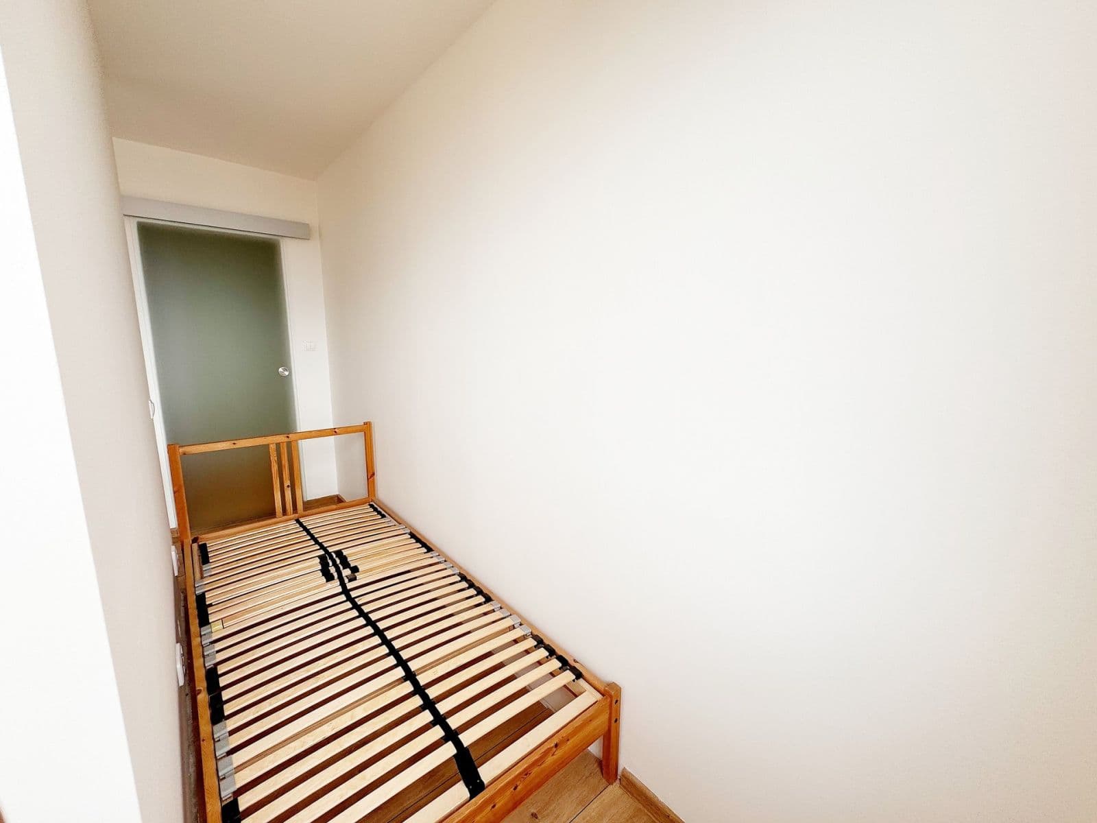 Prenájom bytu 1-izbový 32 m², Jelínkova, Praha, Praha Prenájom bytu 1-izbový 32 m², Jelínkova, Praha, Praha