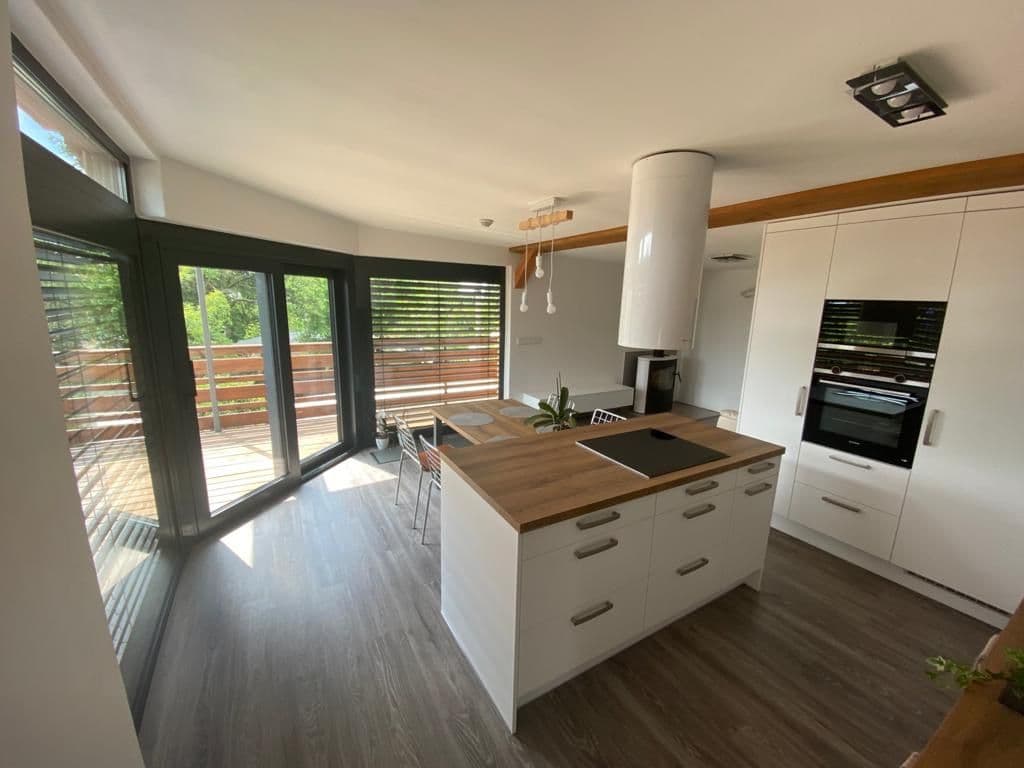 Prenájom domu 140 m², pozemek 700 m², U Slunečních lázní, Liberec, Liberecký kraj Prenájom domu 140 m², pozemek 700 m², U Slunečních lázní, Liberec, Liberecký kraj