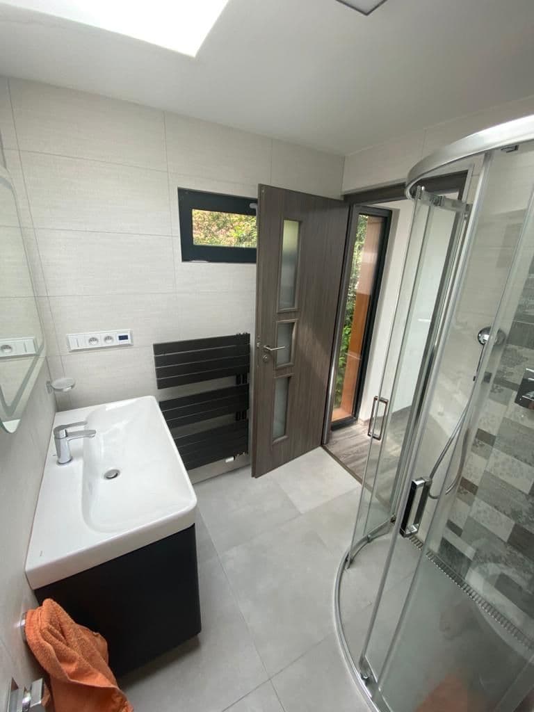 Prenájom domu 140 m², pozemek 700 m², U Slunečních lázní, Liberec, Liberecký kraj Prenájom domu 140 m², pozemek 700 m², U Slunečních lázní, Liberec, Liberecký kraj