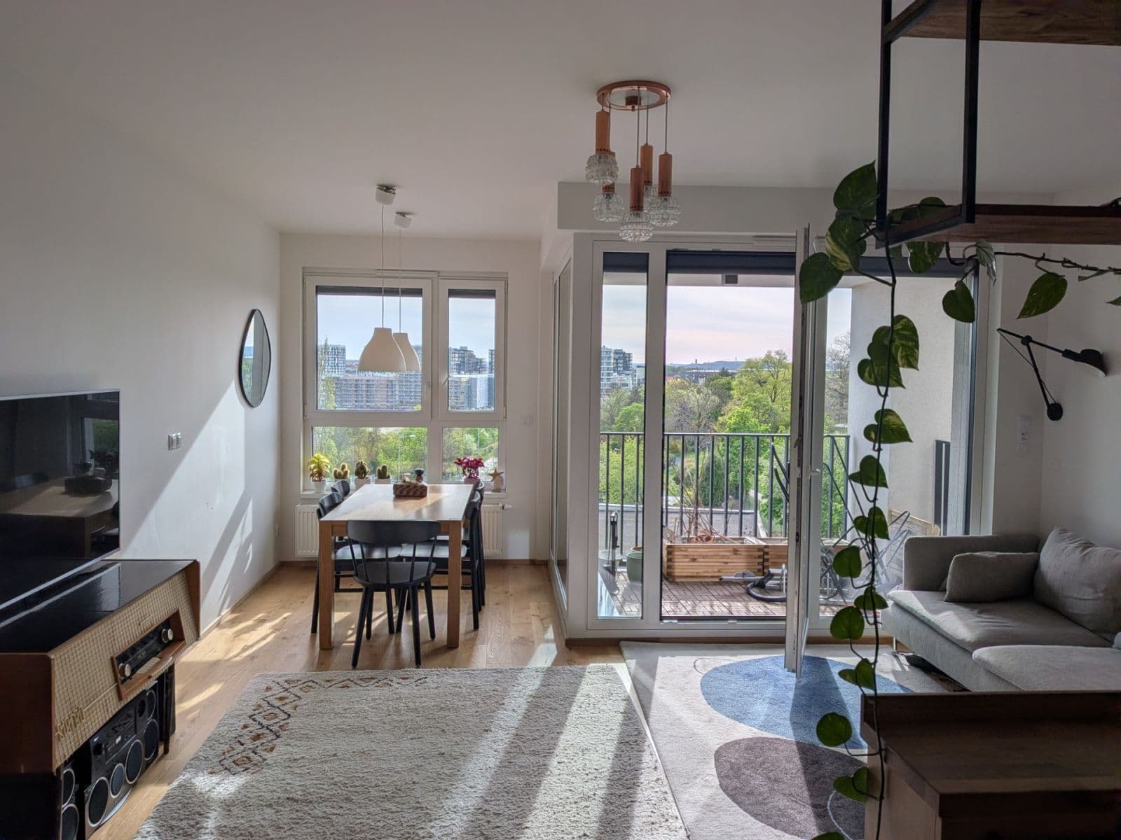 Prenájom bytu 3-izbový 80 m², Olgy Havlové, Praha, Praha Prenájom bytu 3-izbový 80 m², Olgy Havlové, Praha, Praha