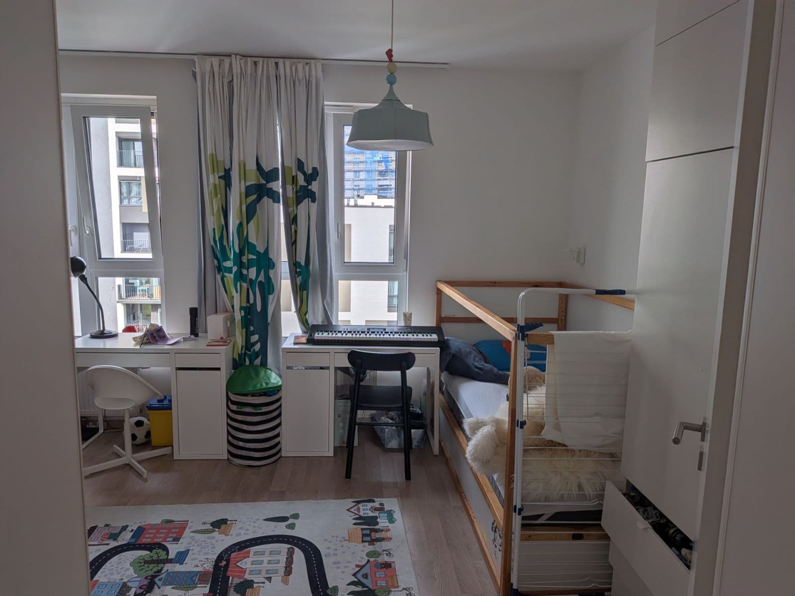 Prenájom bytu 3-izbový 80 m², Olgy Havlové, Praha, Praha Prenájom bytu 3-izbový 80 m², Olgy Havlové, Praha, Praha