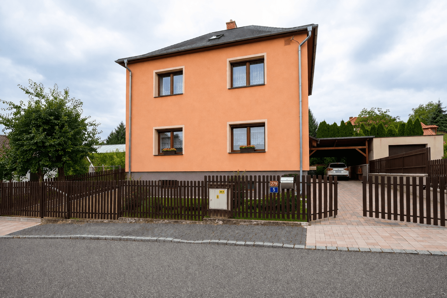 Predaj domu 183 m², pozemek 546 m², Turnovská, Varnsdorf, Ústecký kraj Predaj domu 183 m², pozemek 546 m², Turnovská, Varnsdorf, Ústecký kraj