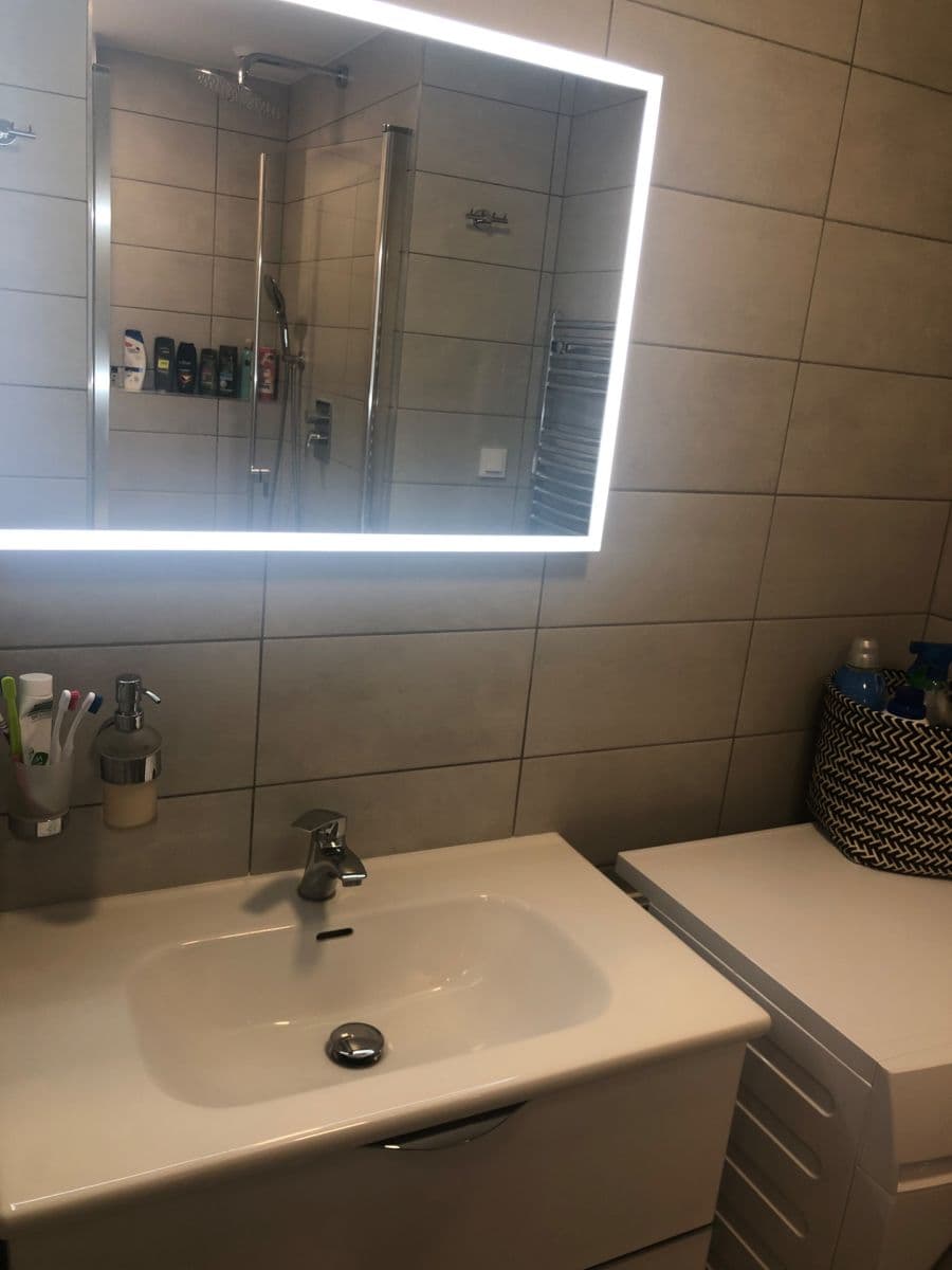 Prenájom bytu 2-izbový 61 m², Holandská, Praha, Praha Prenájom bytu 2-izbový 61 m², Holandská, Praha, Praha