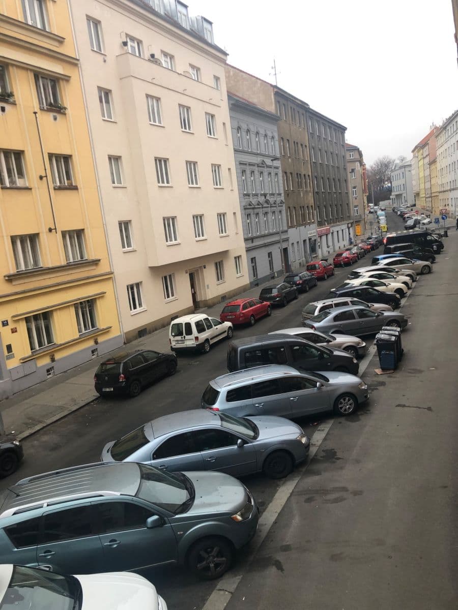 Prenájom bytu 2-izbový 61 m², Holandská, Praha, Praha Prenájom bytu 2-izbový 61 m², Holandská, Praha, Praha