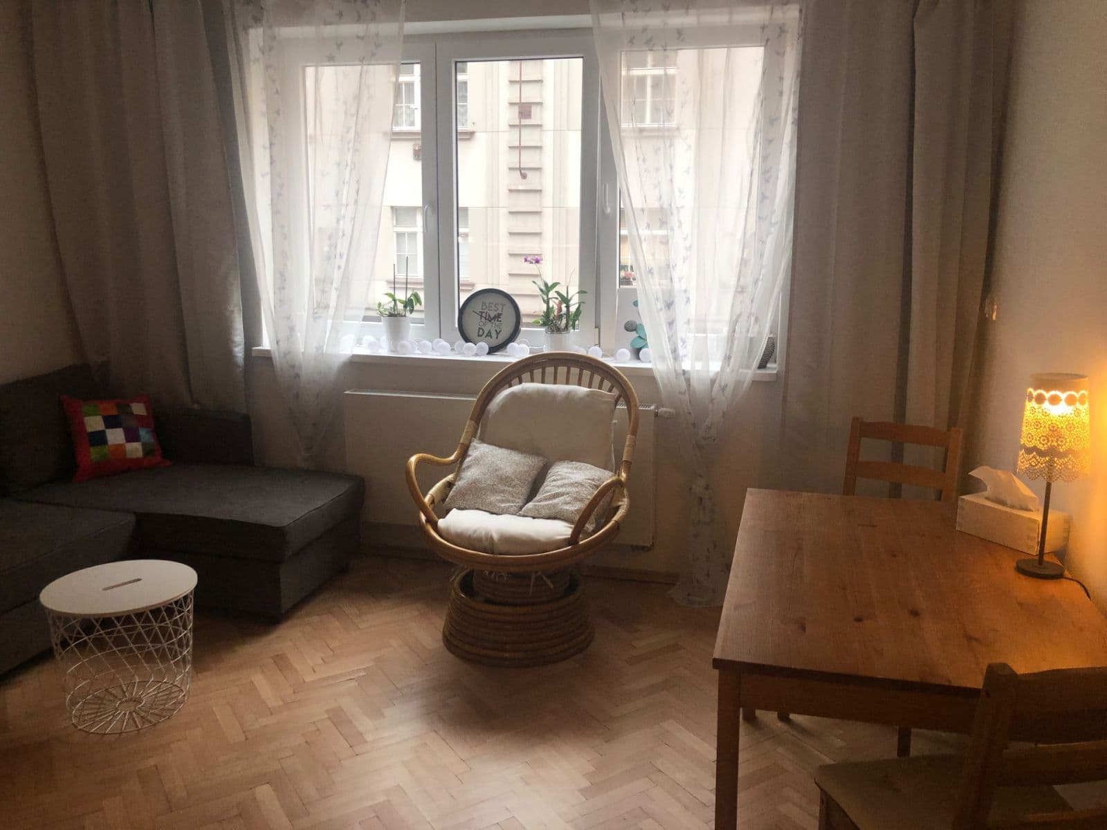 Prenájom bytu 2-izbový 61 m², Holandská, Praha, Praha Prenájom bytu 2-izbový 61 m², Holandská, Praha, Praha