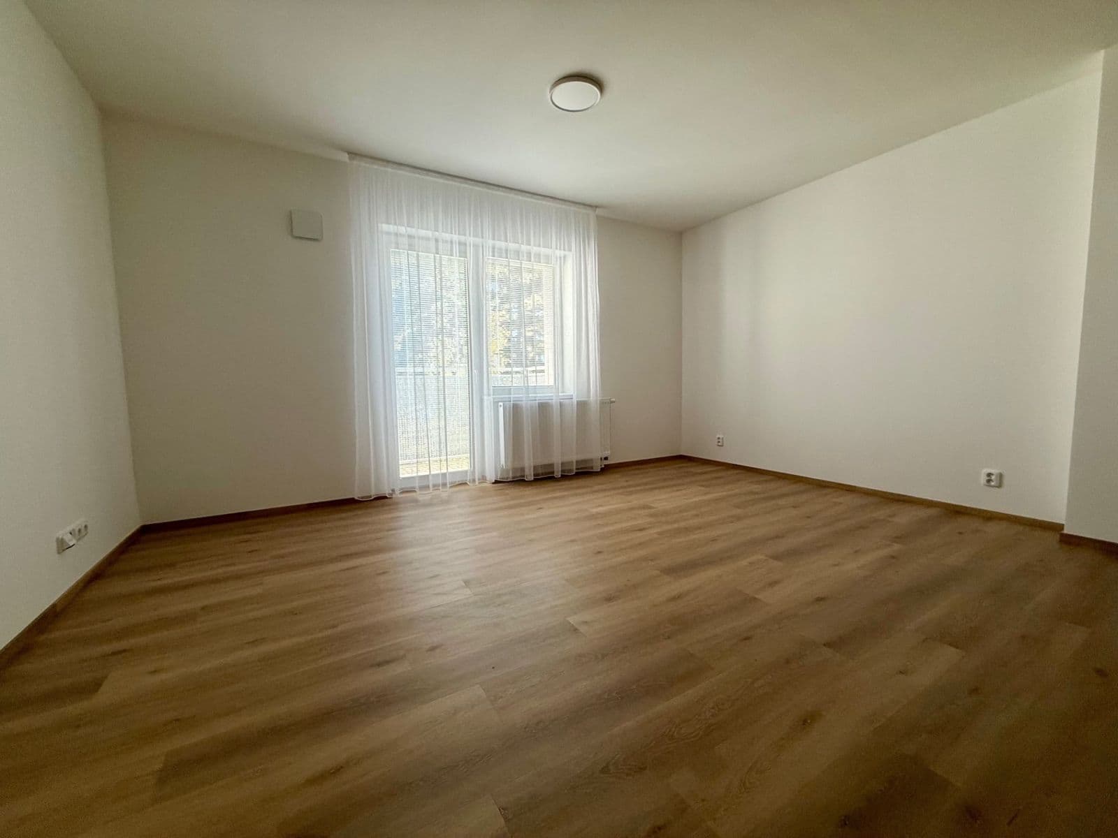 Prenájom bytu 2-izbový 55 m², Mochovská, Praha, Praha Prenájom bytu 2-izbový 55 m², Mochovská, Praha, Praha