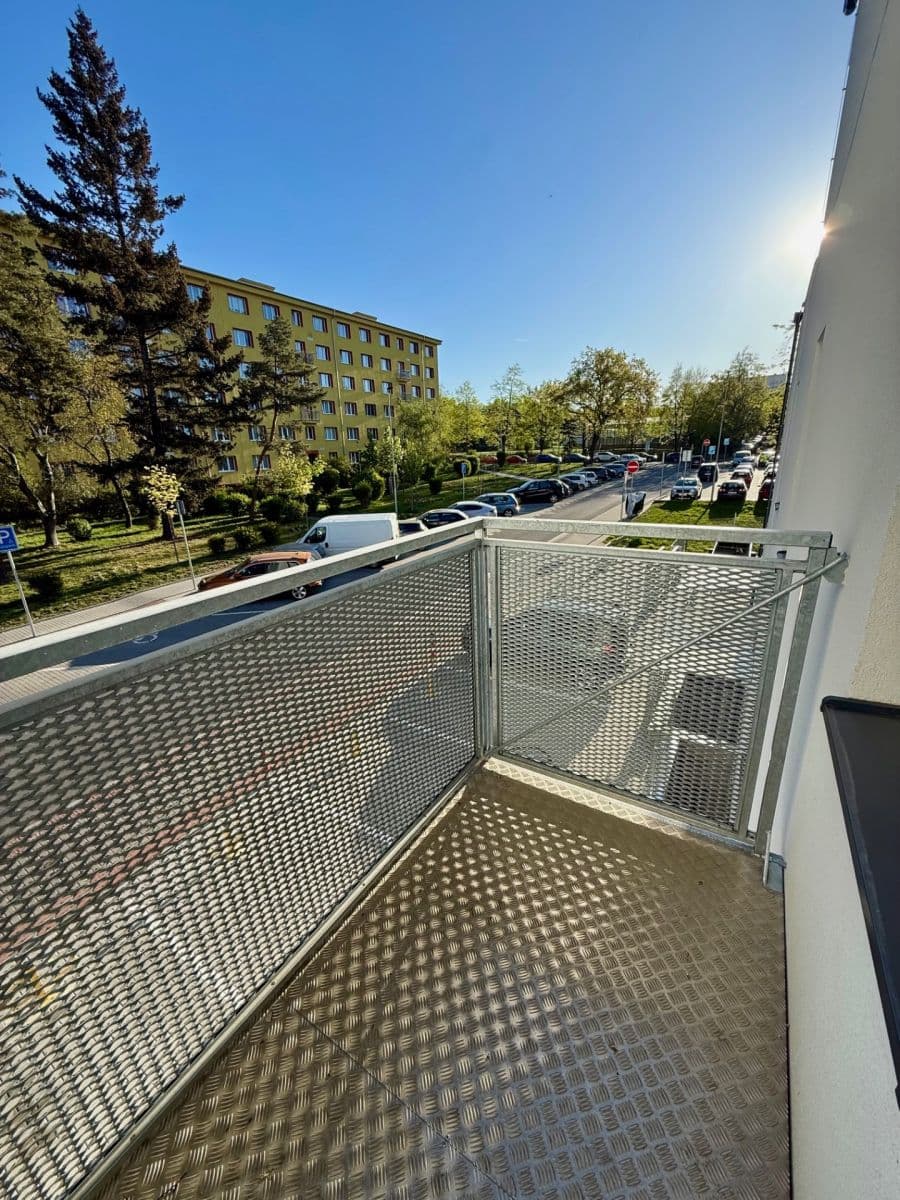 Prenájom bytu 2-izbový 55 m², Mochovská, Praha, Praha Prenájom bytu 2-izbový 55 m², Mochovská, Praha, Praha