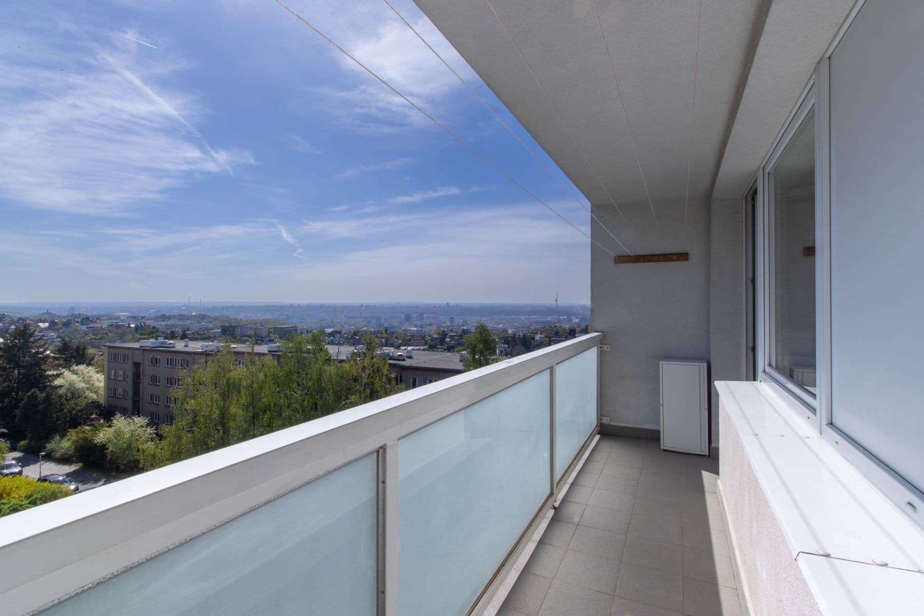 Prenájom bytu 3-izbový 72 m², K sadu, Praha, Praha Prenájom bytu 3-izbový 72 m², K sadu, Praha, Praha