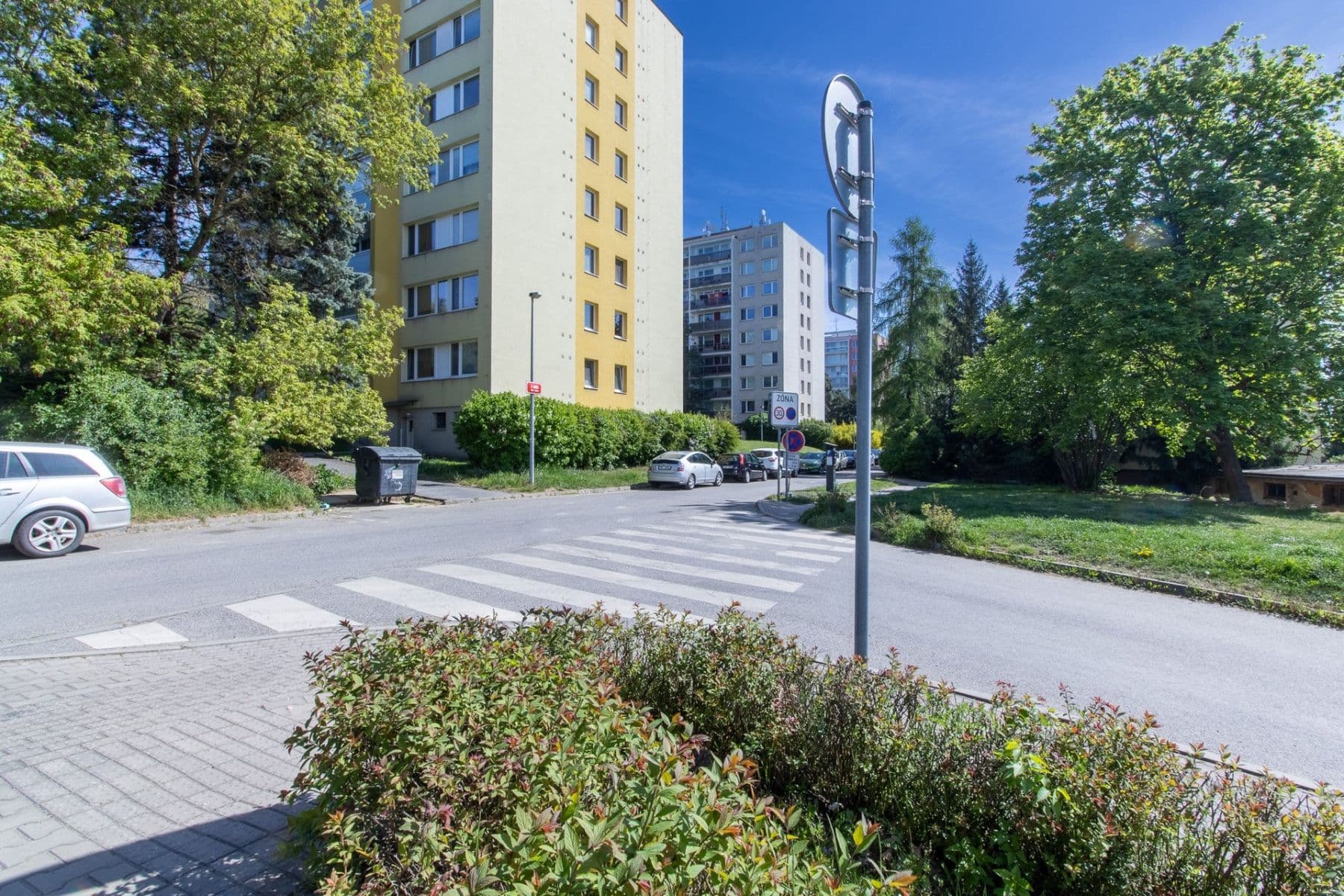 Prenájom bytu 3-izbový 72 m², K sadu, Praha, Praha Prenájom bytu 3-izbový 72 m², K sadu, Praha, Praha