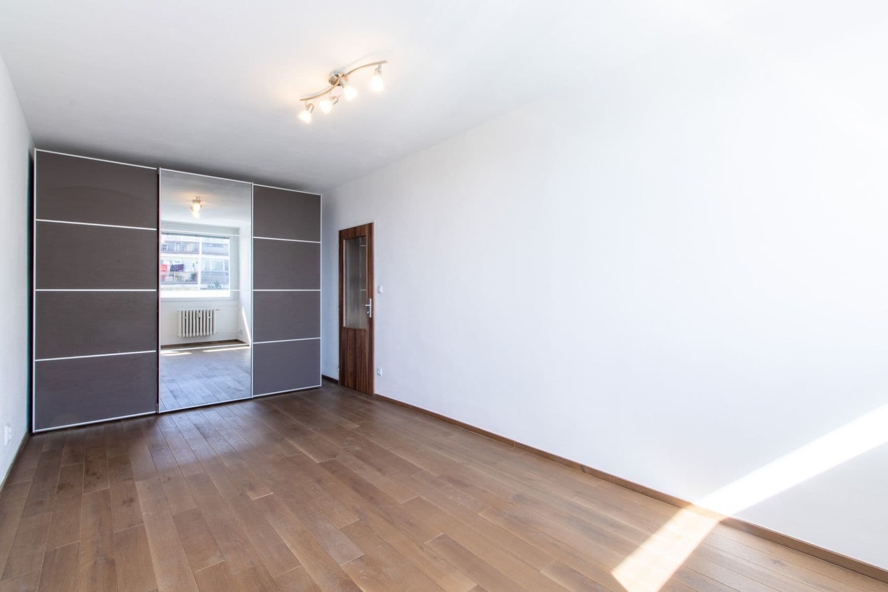 Prenájom bytu 3-izbový 72 m², K sadu, Praha, Praha Prenájom bytu 3-izbový 72 m², K sadu, Praha, Praha