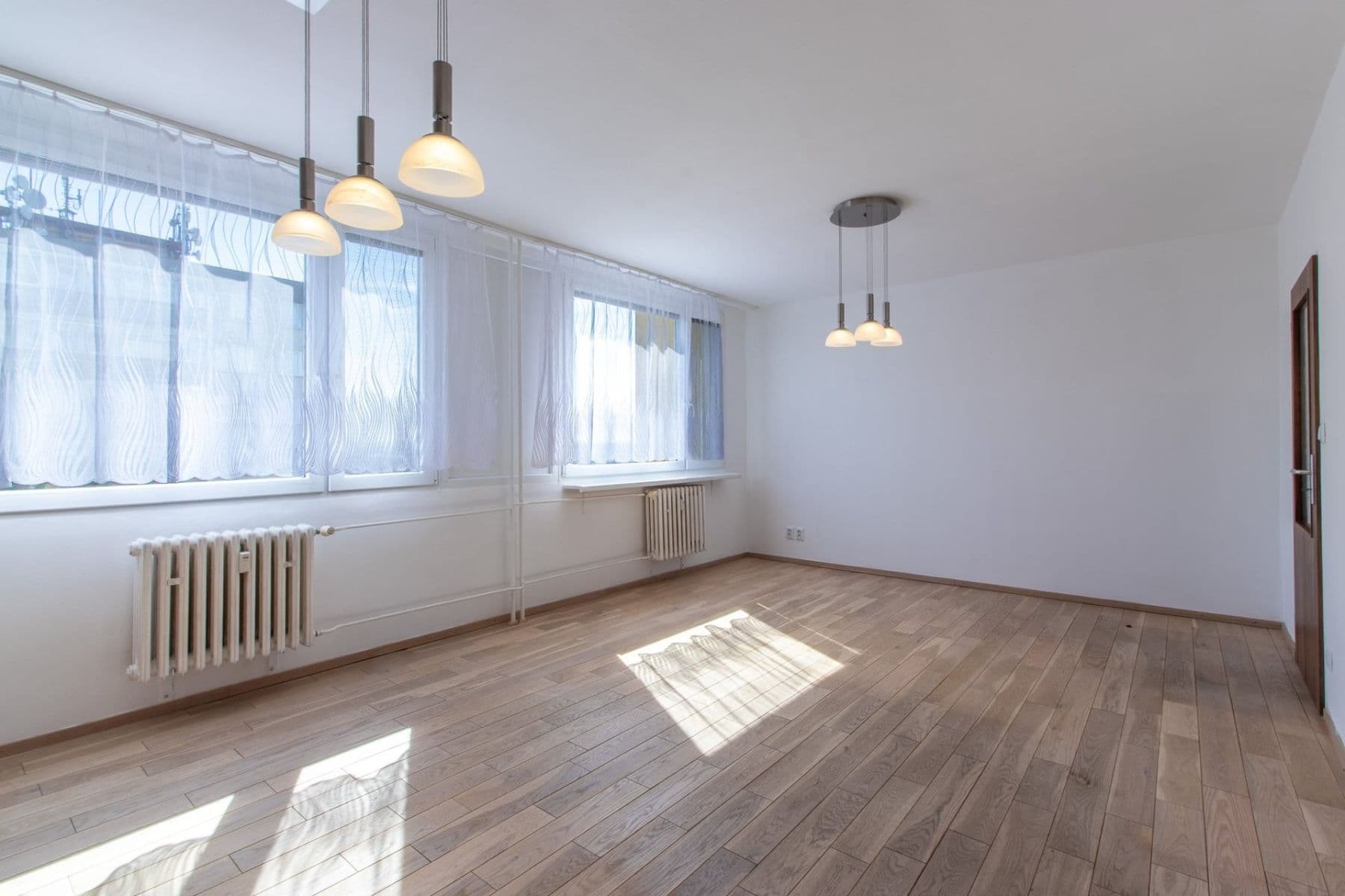 Prenájom bytu 3-izbový 72 m², K sadu, Praha, Praha Prenájom bytu 3-izbový 72 m², K sadu, Praha, Praha