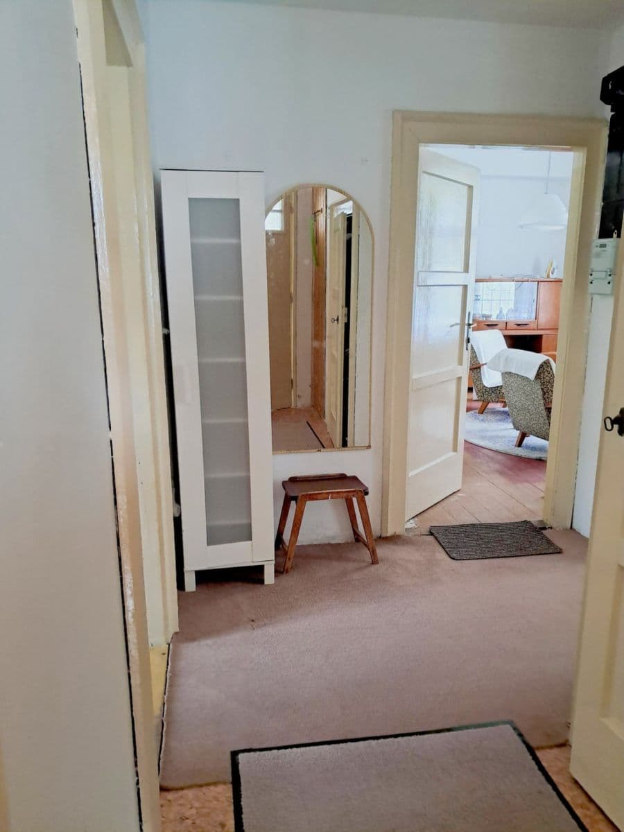 Prenájom bytu 3-izbový 75 m², Klincová, Ružinov, Bratislavský kraj Prenájom bytu 3-izbový 75 m², Klincová, Ružinov, Bratislavský kraj