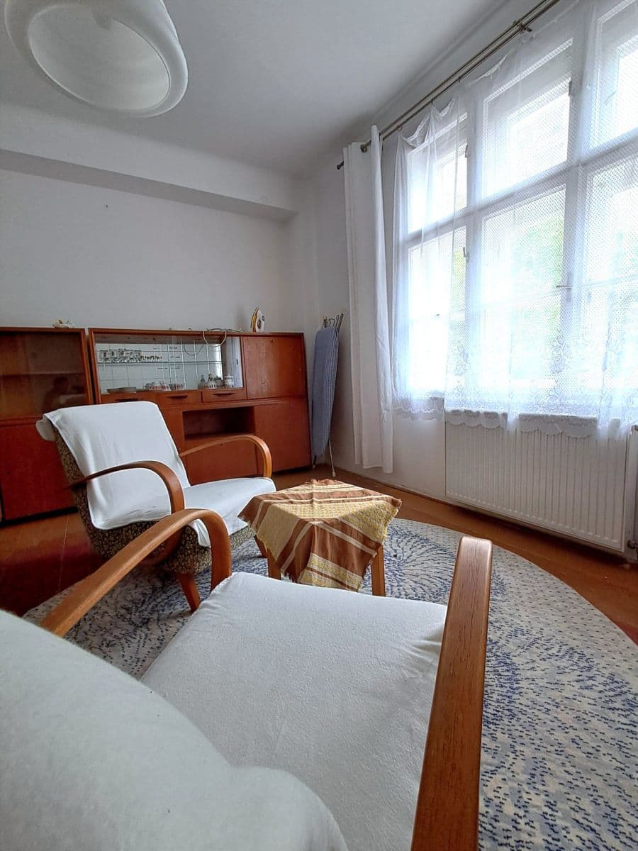 Prenájom bytu 3-izbový 75 m², Klincová, Ružinov, Bratislavský kraj Prenájom bytu 3-izbový 75 m², Klincová, Ružinov, Bratislavský kraj