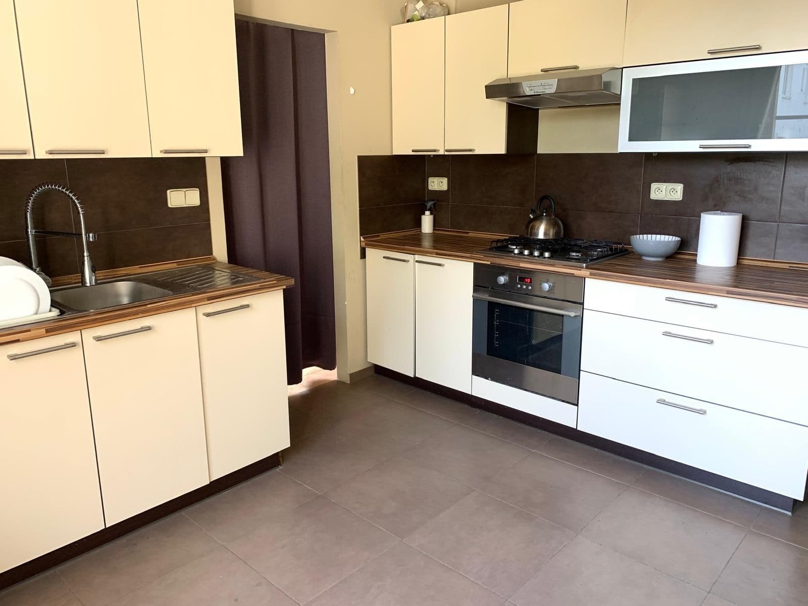 Prenájom bytu 1-izbový 44 m², Domažlická, Praha, Praha Prenájom bytu 1-izbový 44 m², Domažlická, Praha, Praha