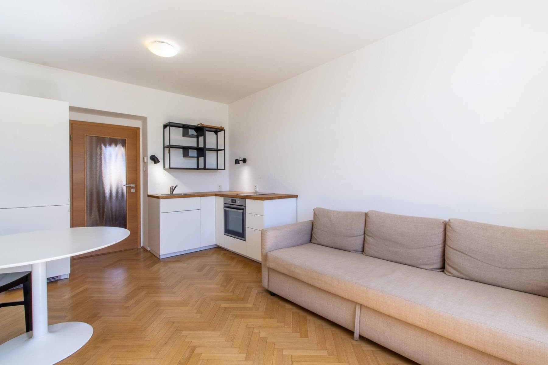 Prenájom bytu 2-izbový 42 m², Drahobejlova, Praha, Praha Prenájom bytu 2-izbový 42 m², Drahobejlova, Praha, Praha