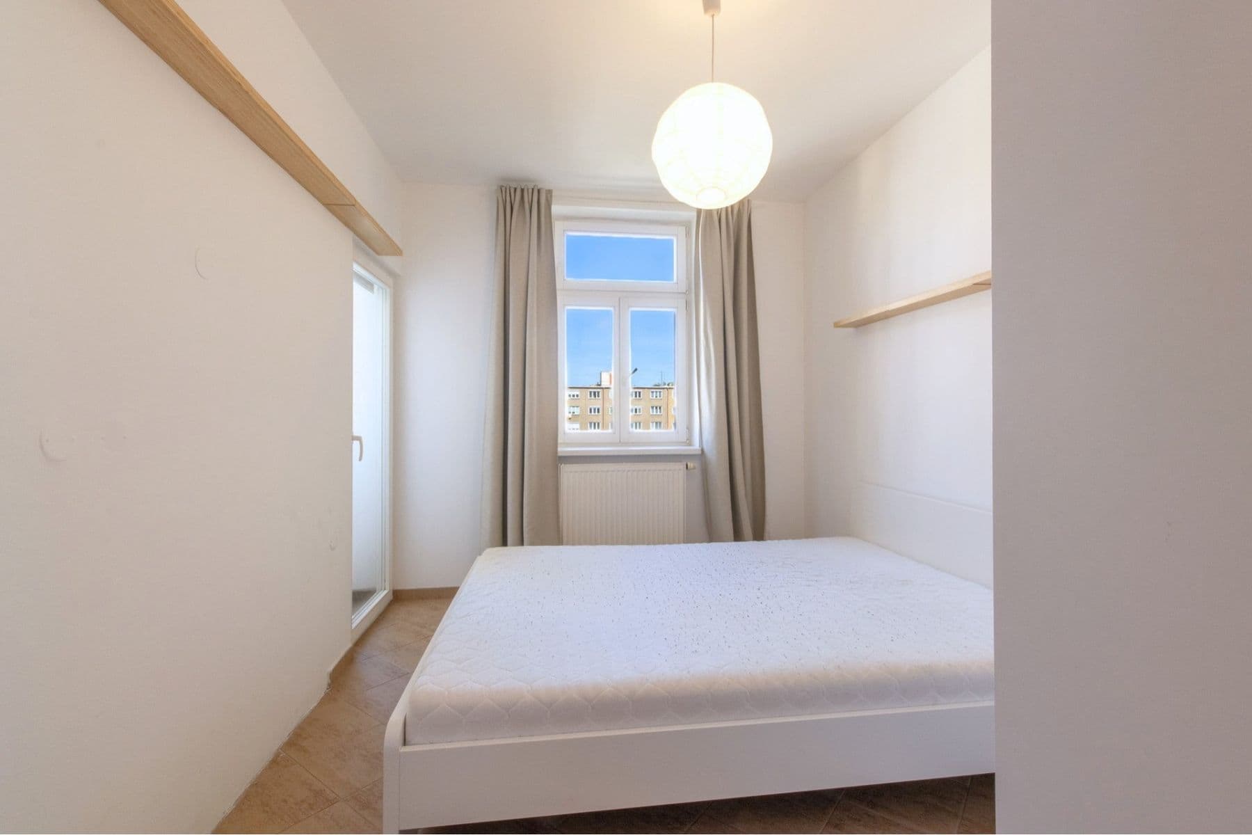 Prenájom bytu 2-izbový 42 m², Drahobejlova, Praha, Praha Prenájom bytu 2-izbový 42 m², Drahobejlova, Praha, Praha