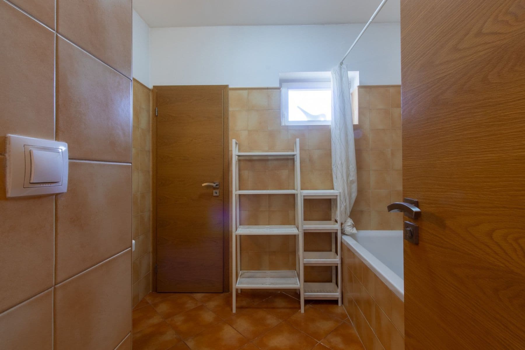 Prenájom bytu 2-izbový 42 m², Drahobejlova, Praha, Praha Prenájom bytu 2-izbový 42 m², Drahobejlova, Praha, Praha