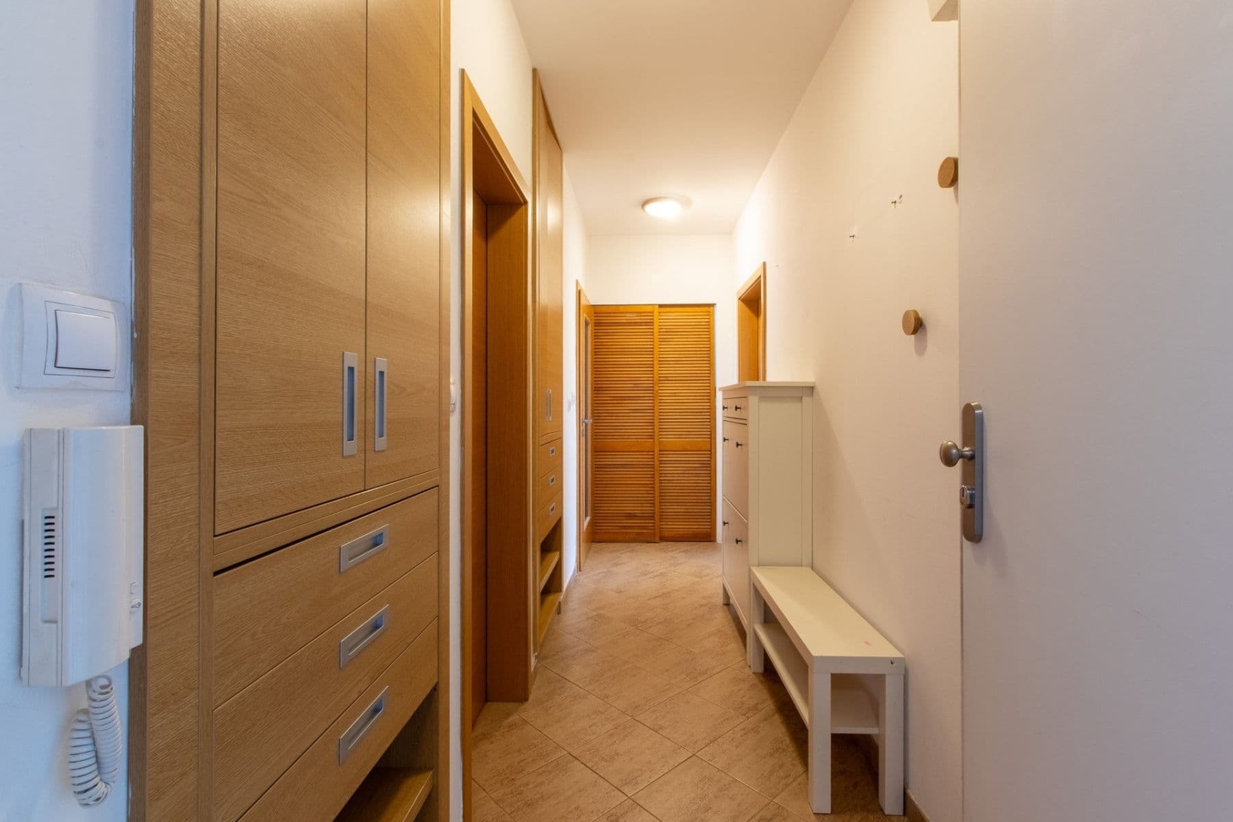 Prenájom bytu 2-izbový 42 m², Drahobejlova, Praha, Praha Prenájom bytu 2-izbový 42 m², Drahobejlova, Praha, Praha