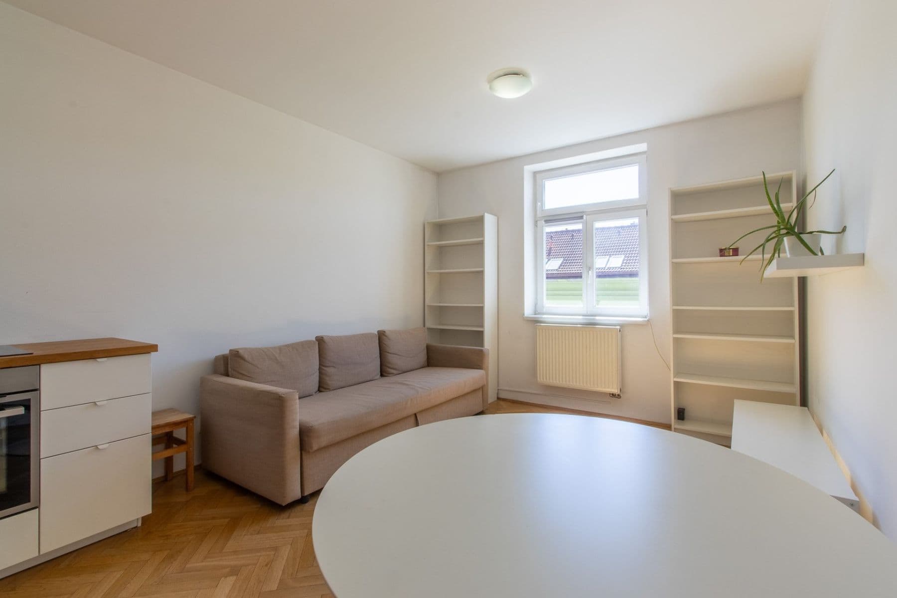 Prenájom bytu 2-izbový 42 m², Drahobejlova, Praha, Praha Prenájom bytu 2-izbový 42 m², Drahobejlova, Praha, Praha