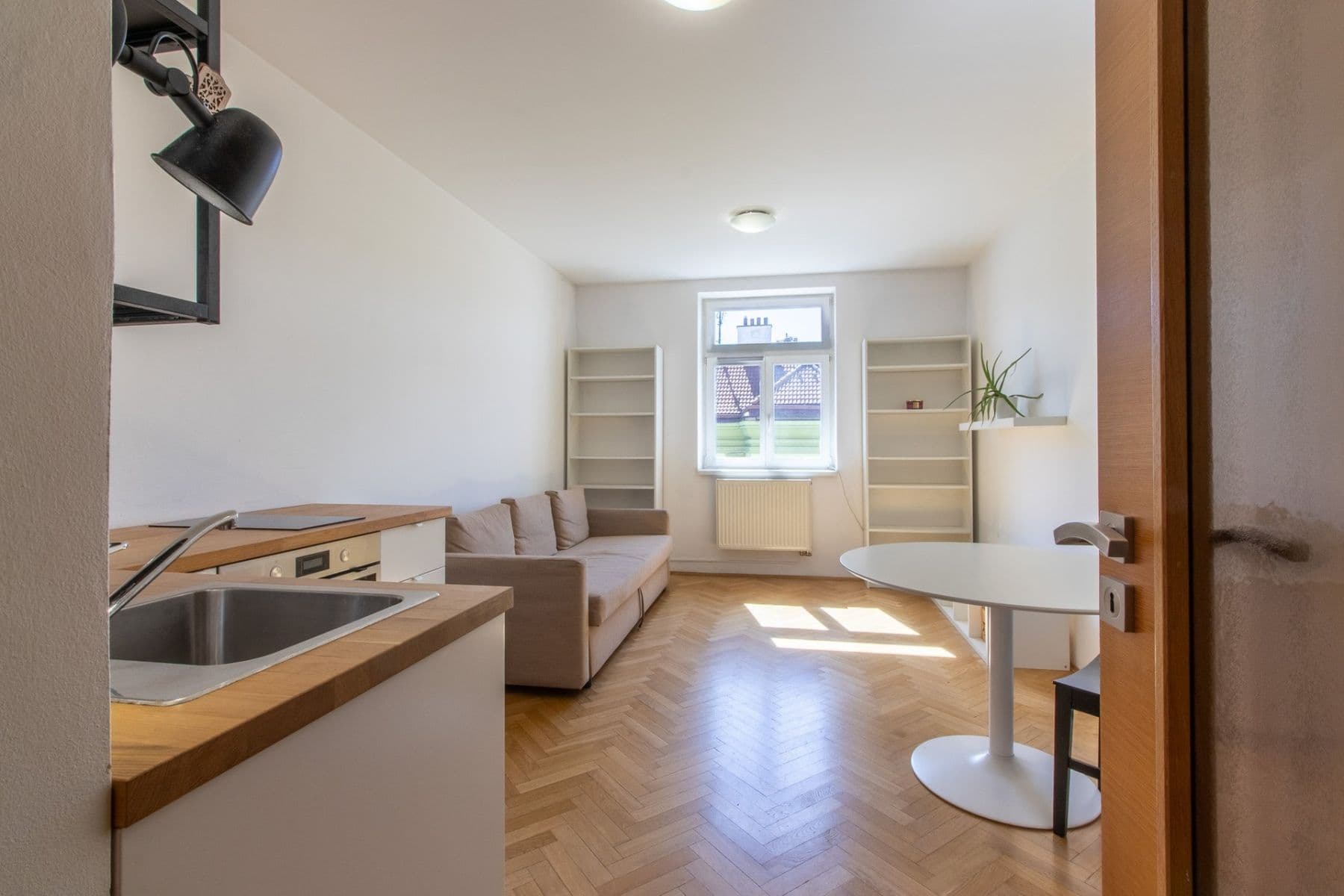 Prenájom bytu 2-izbový 42 m², Drahobejlova, Praha, Praha Prenájom bytu 2-izbový 42 m², Drahobejlova, Praha, Praha